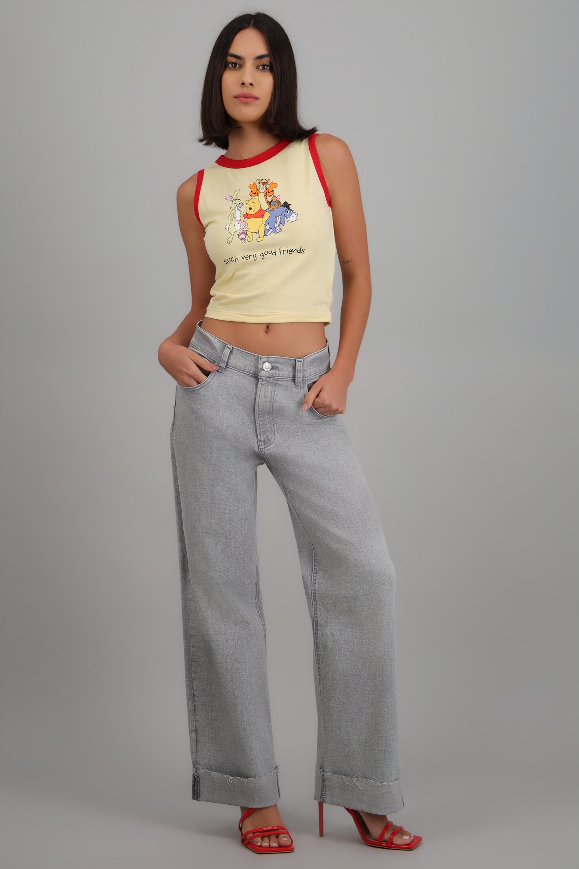 Crop sin manga Winnie Pooh AMARILLO PASTEL