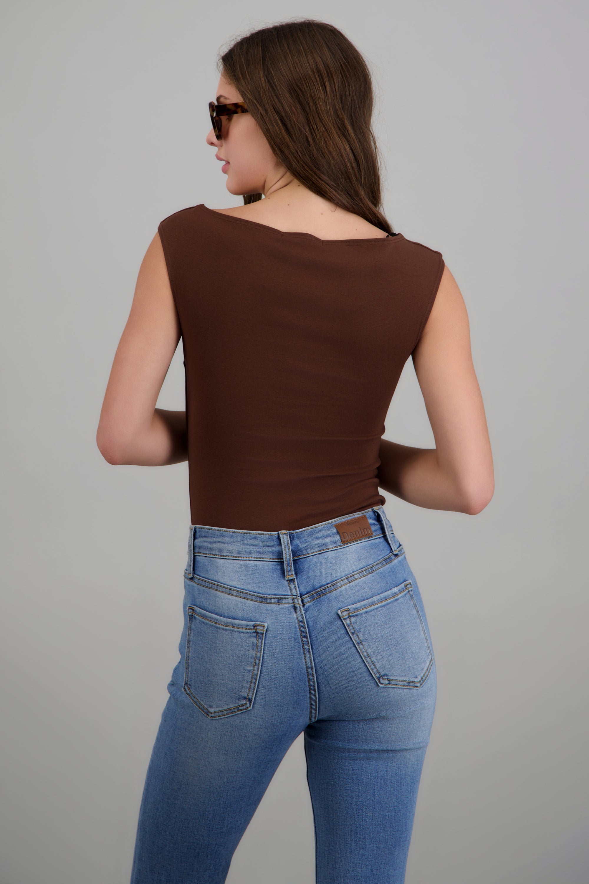 Bodysuit drapeado manga corta CHOCOLATE