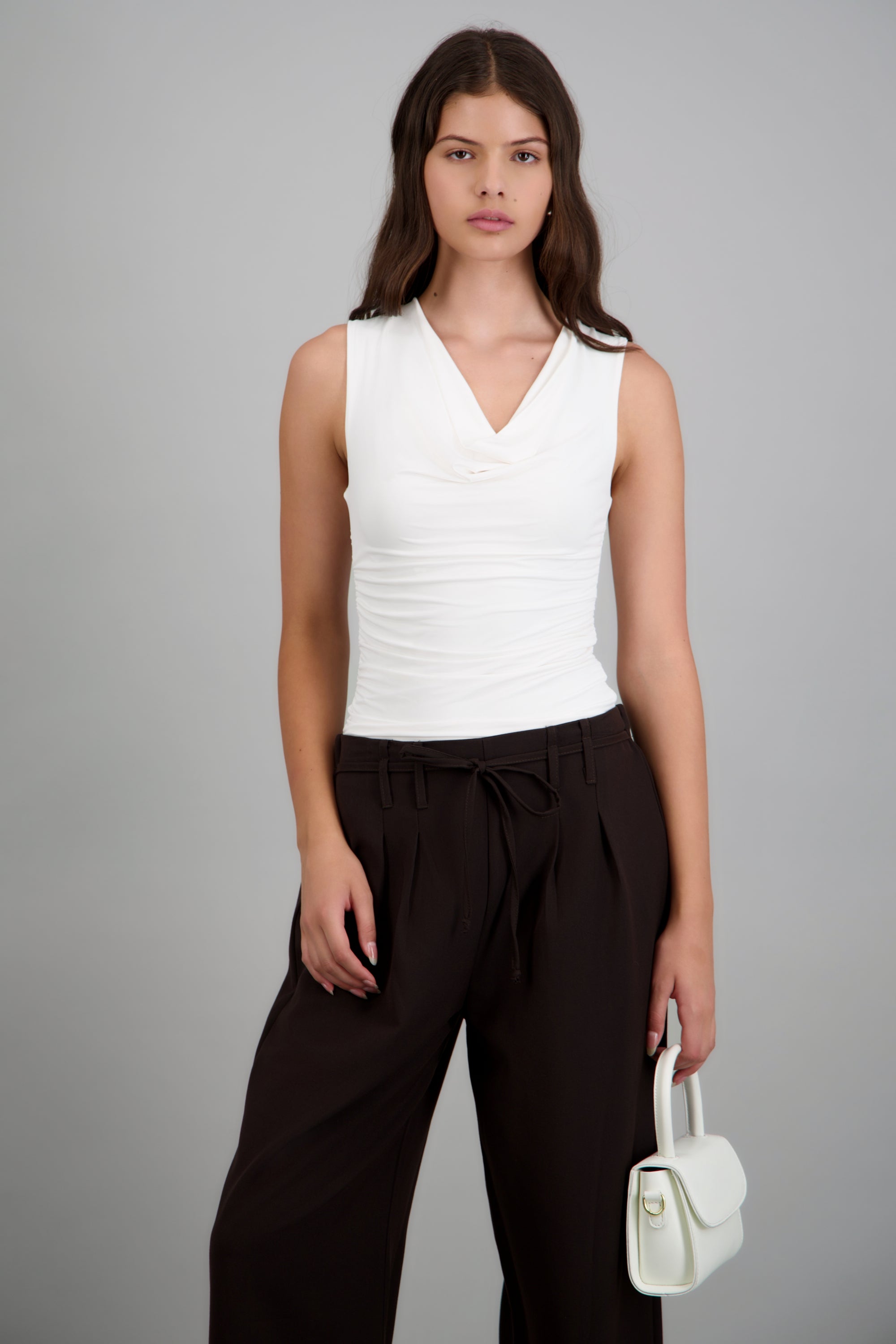 Top sin mangas detalle fruncido lateral BLANCO