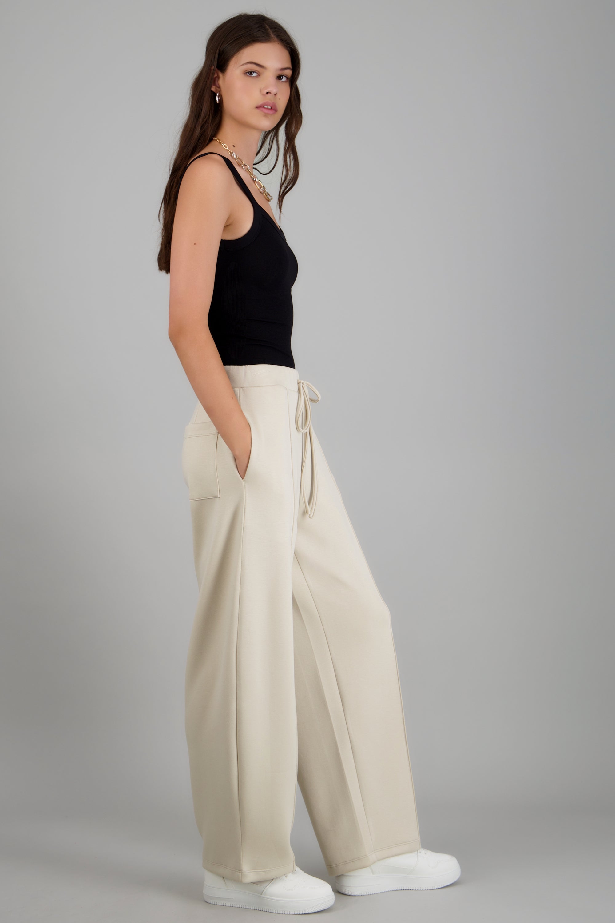 Pantalon recto modal detalle pretina HUESO