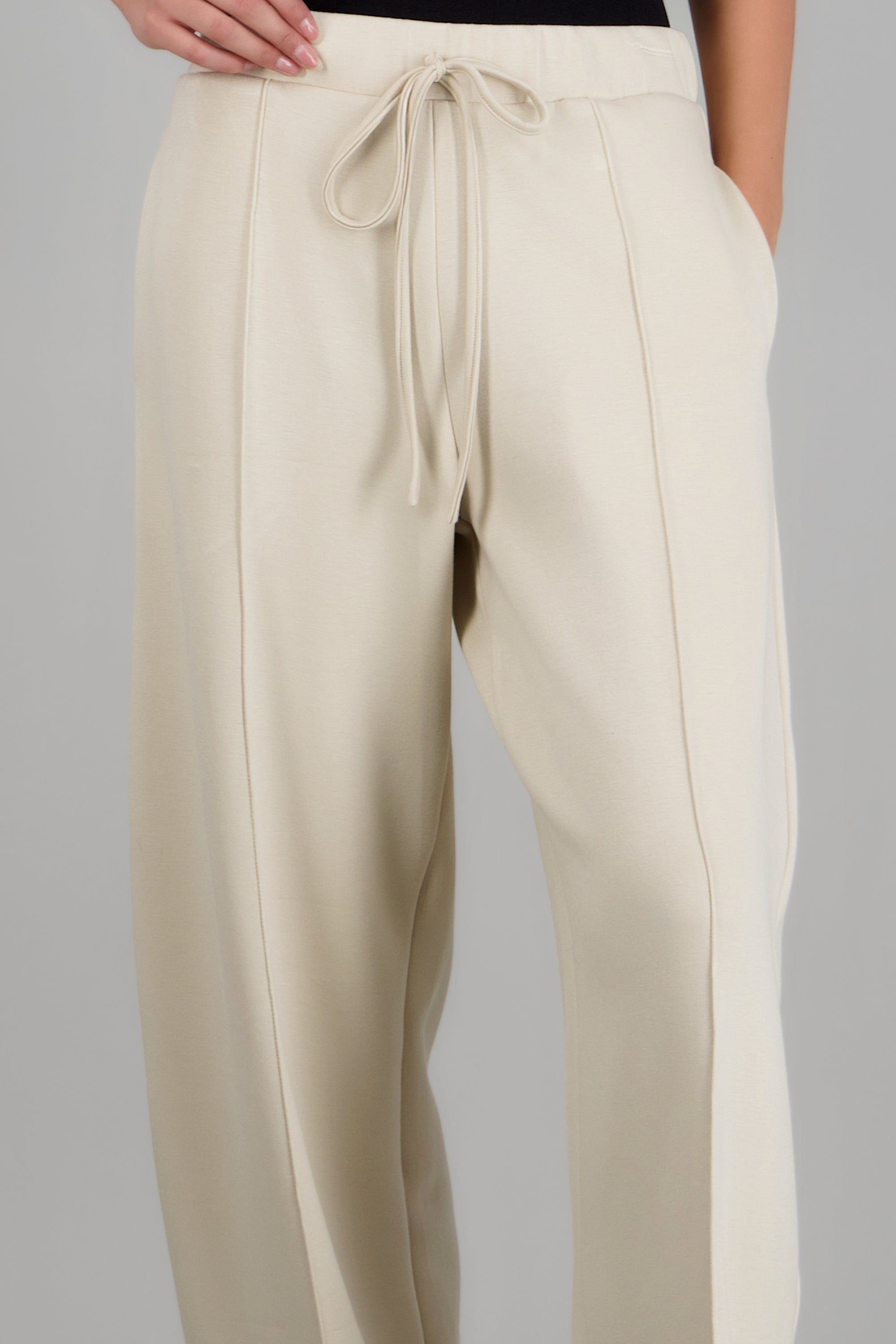 Pantalon recto modal detalle pretina HUESO