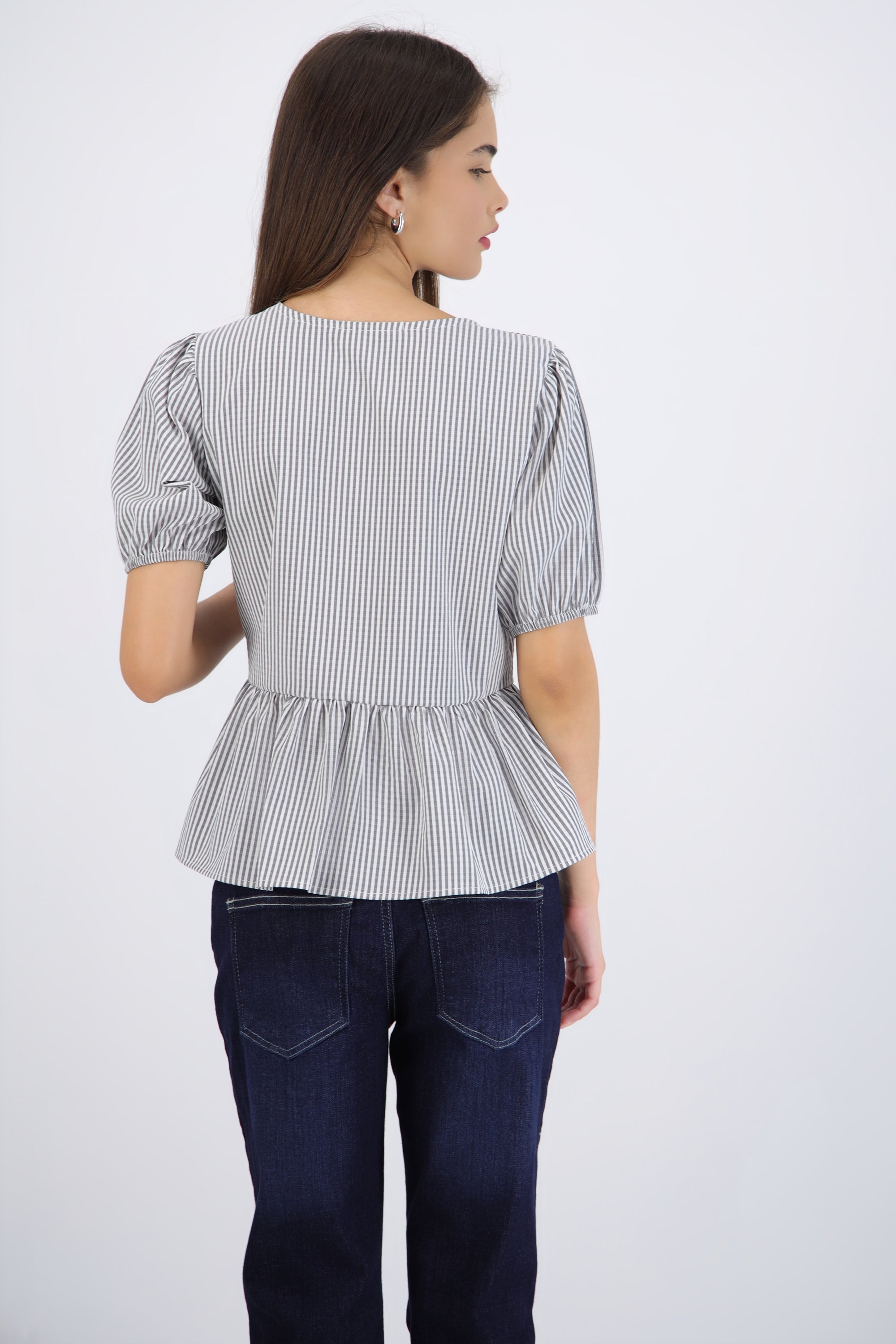 Blusa manga corta detalle moños