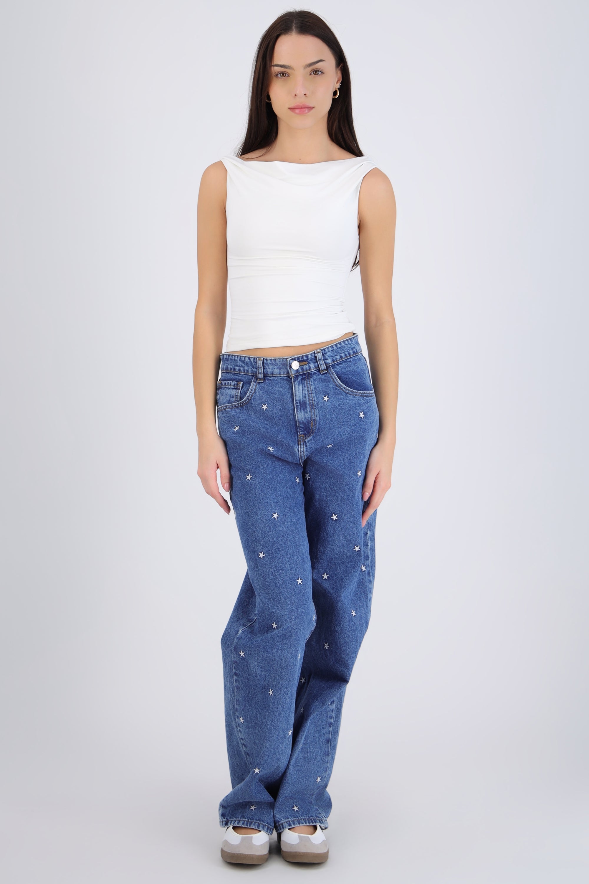 Jeans wide leg estrellas bordadas