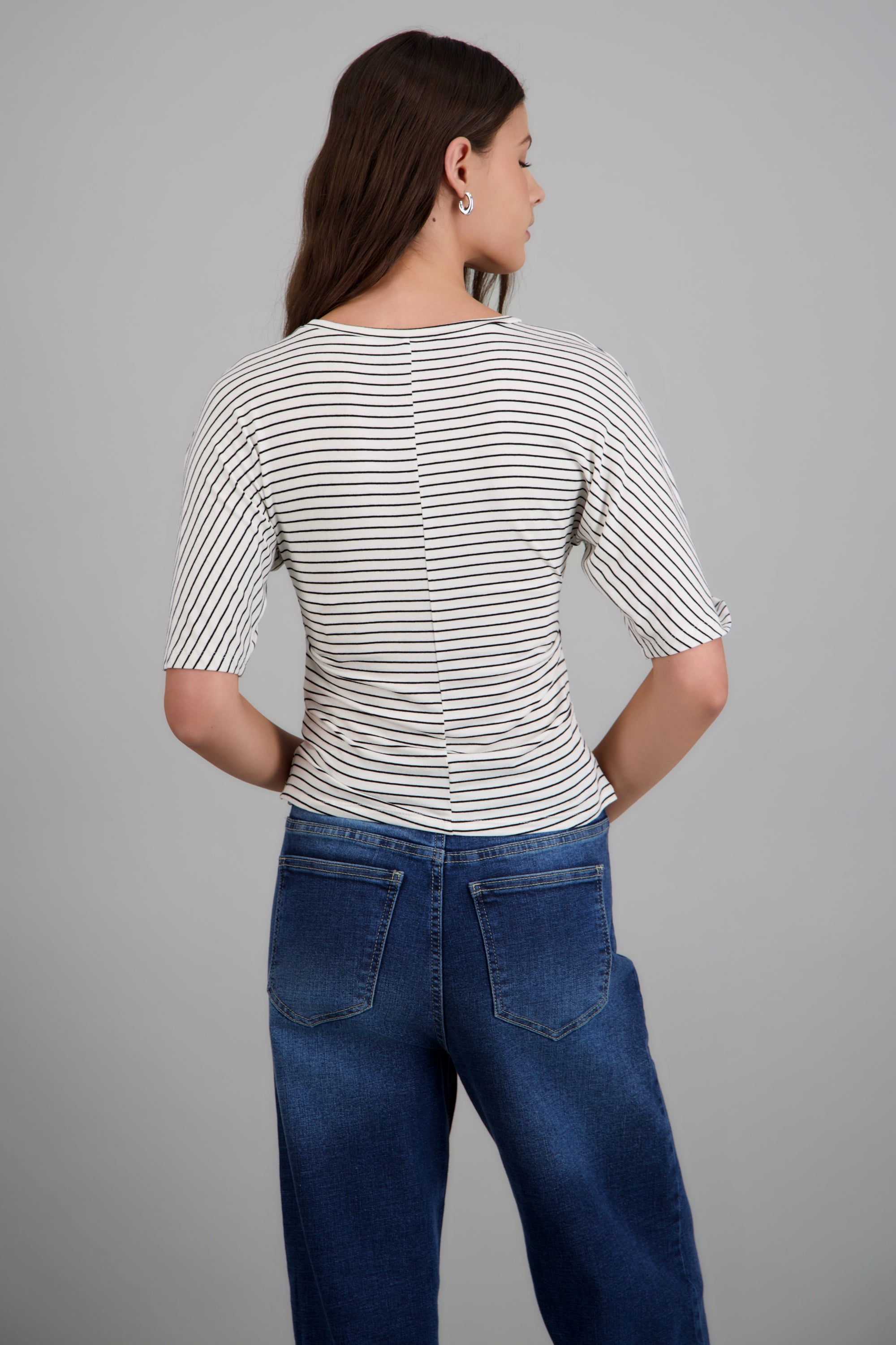 top de punto rayas con silueta definida CREMA