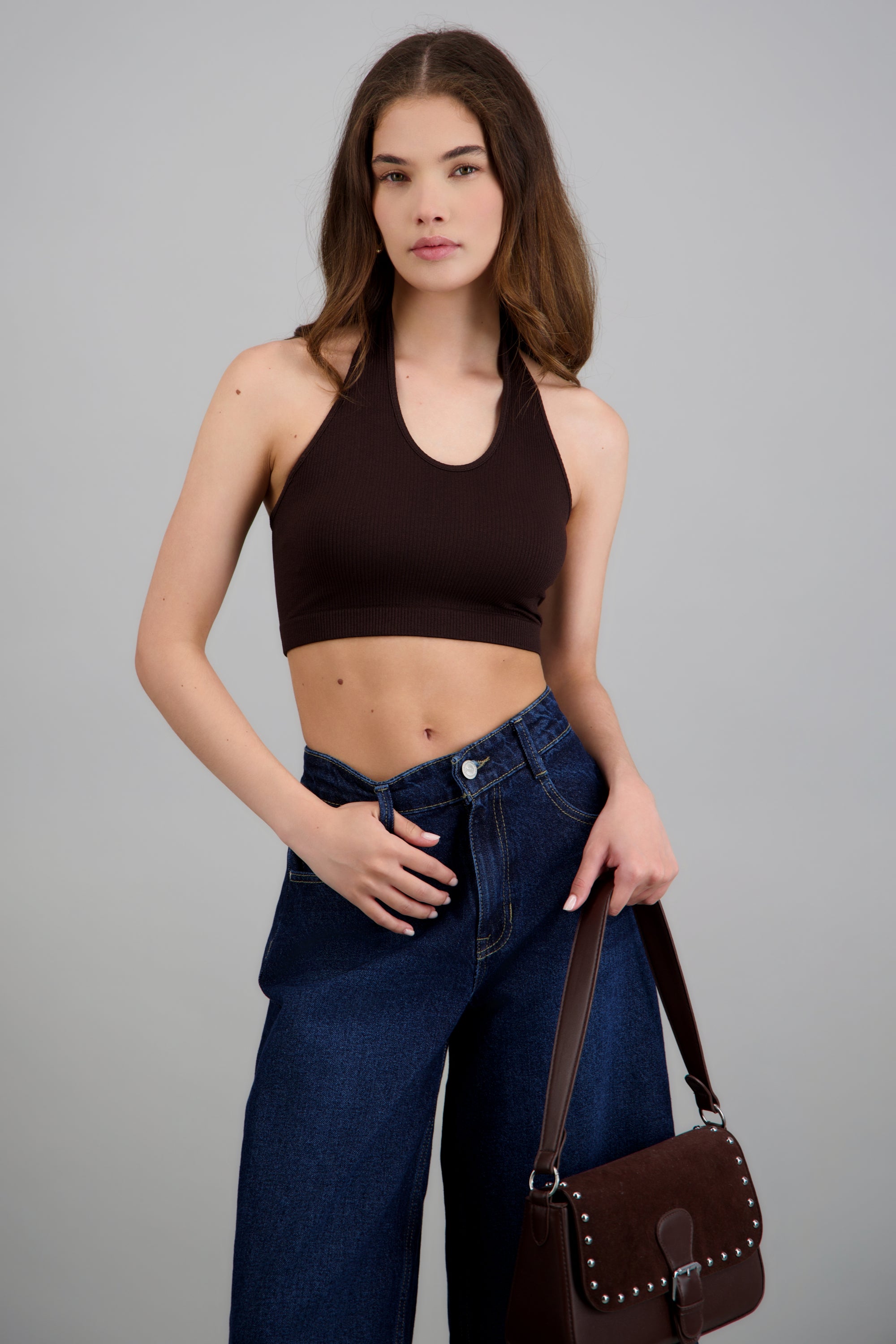 Top halter detalle rib CHOCOLATE