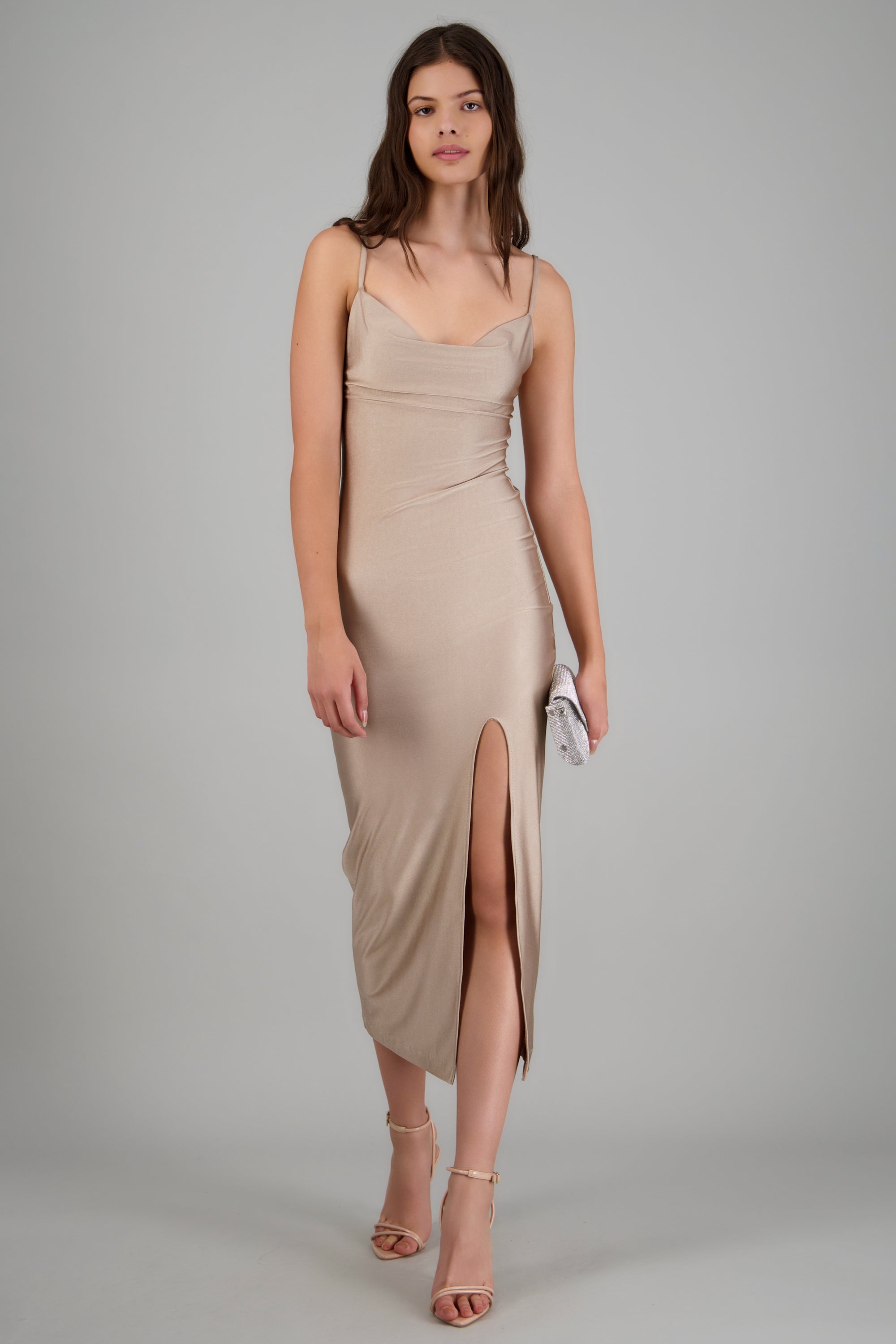 Vestido maxi detalle cuello cascada BEIGE