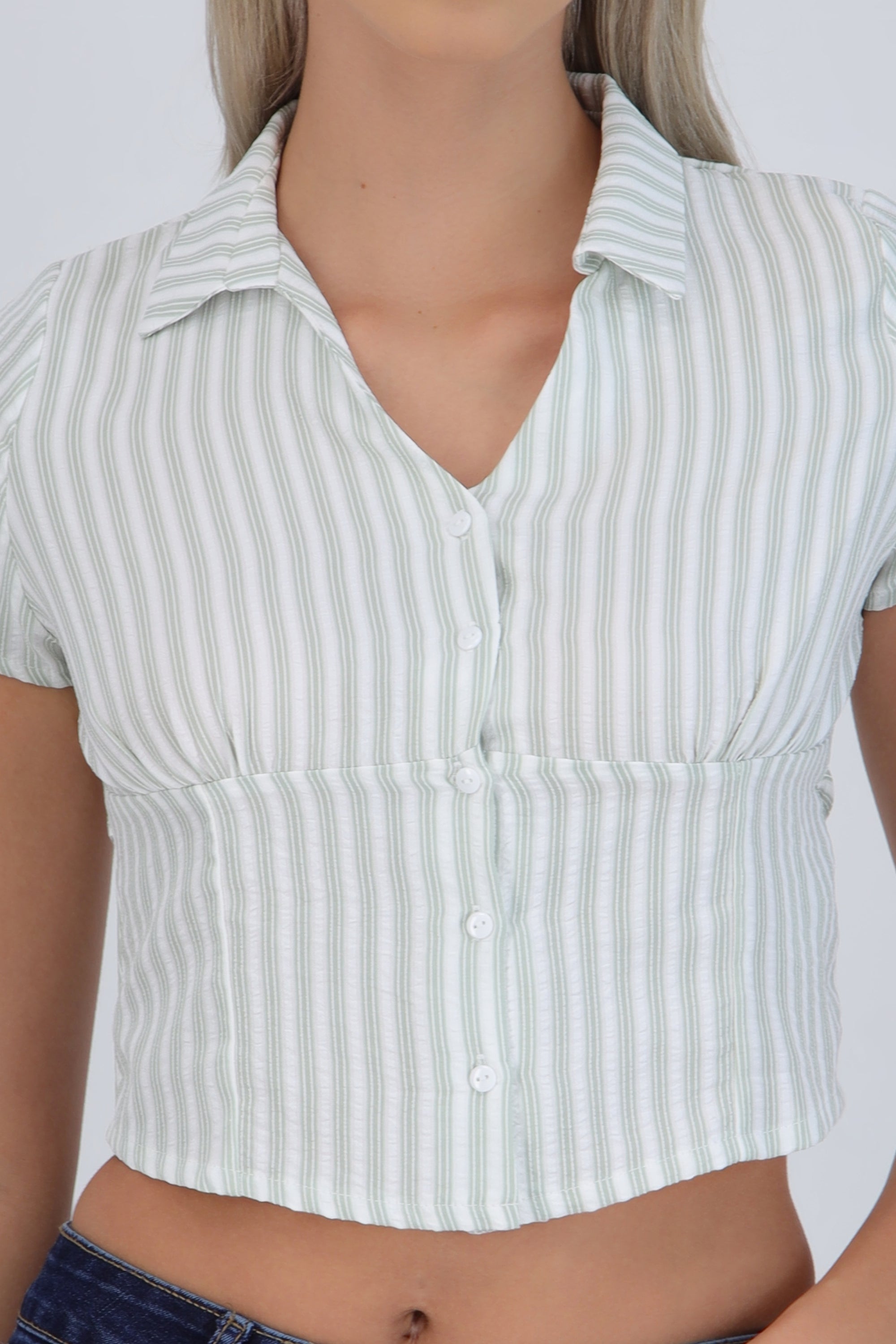 Camisa corta sin mangas detalle corte
