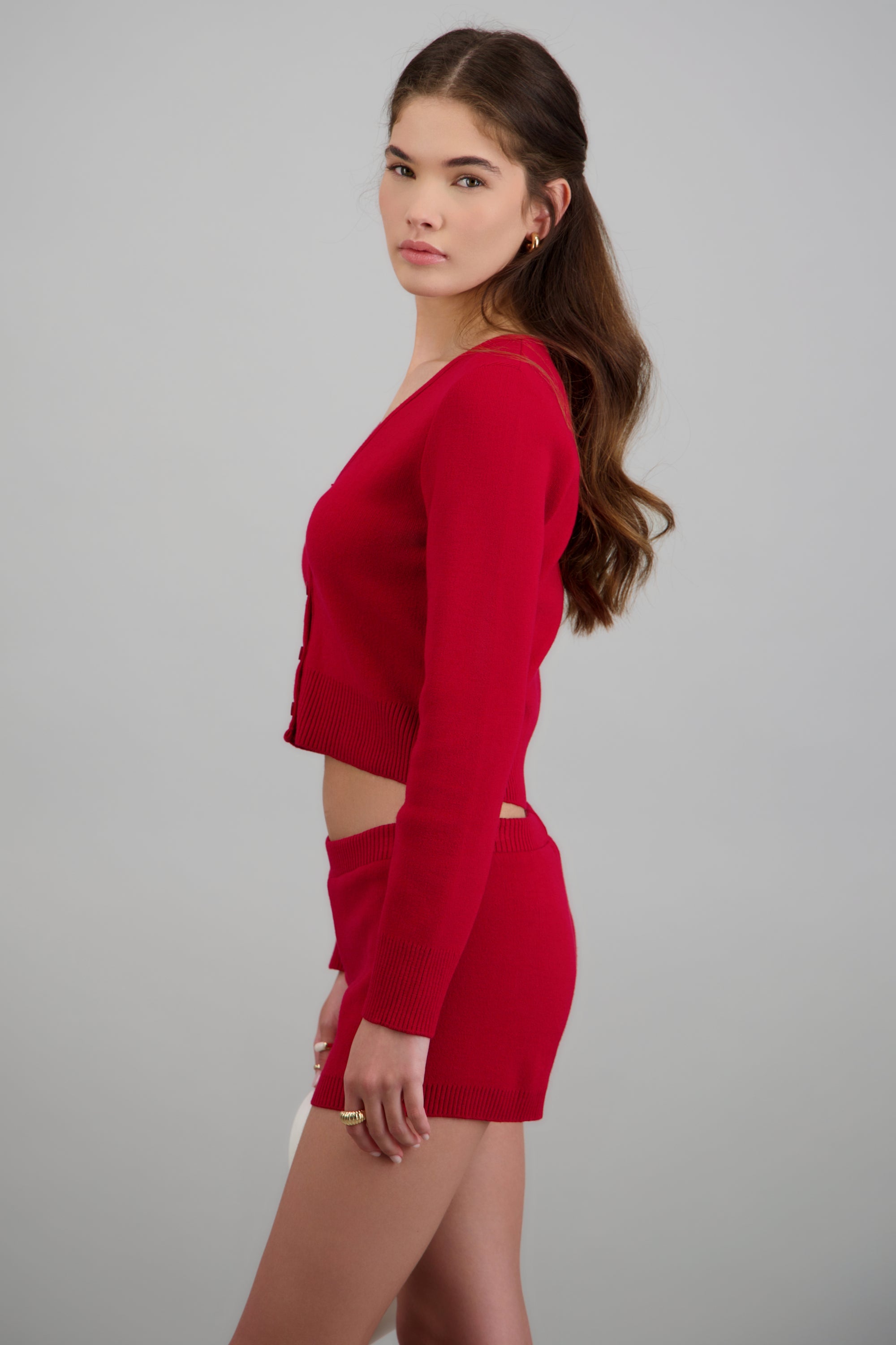 Cardigan cuello V detalle pretina ROJO