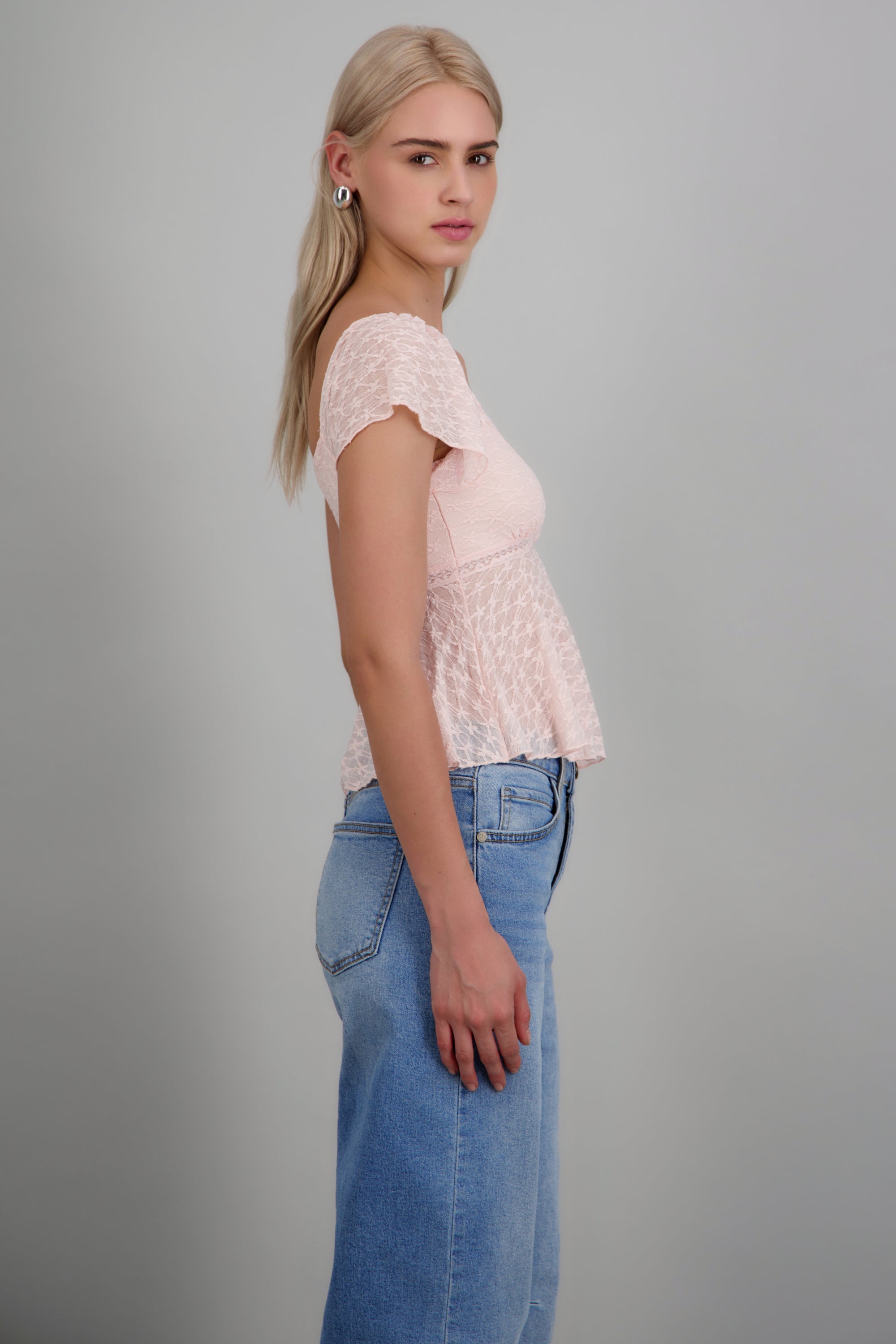 Blusa manga corta detalle escote ROSA