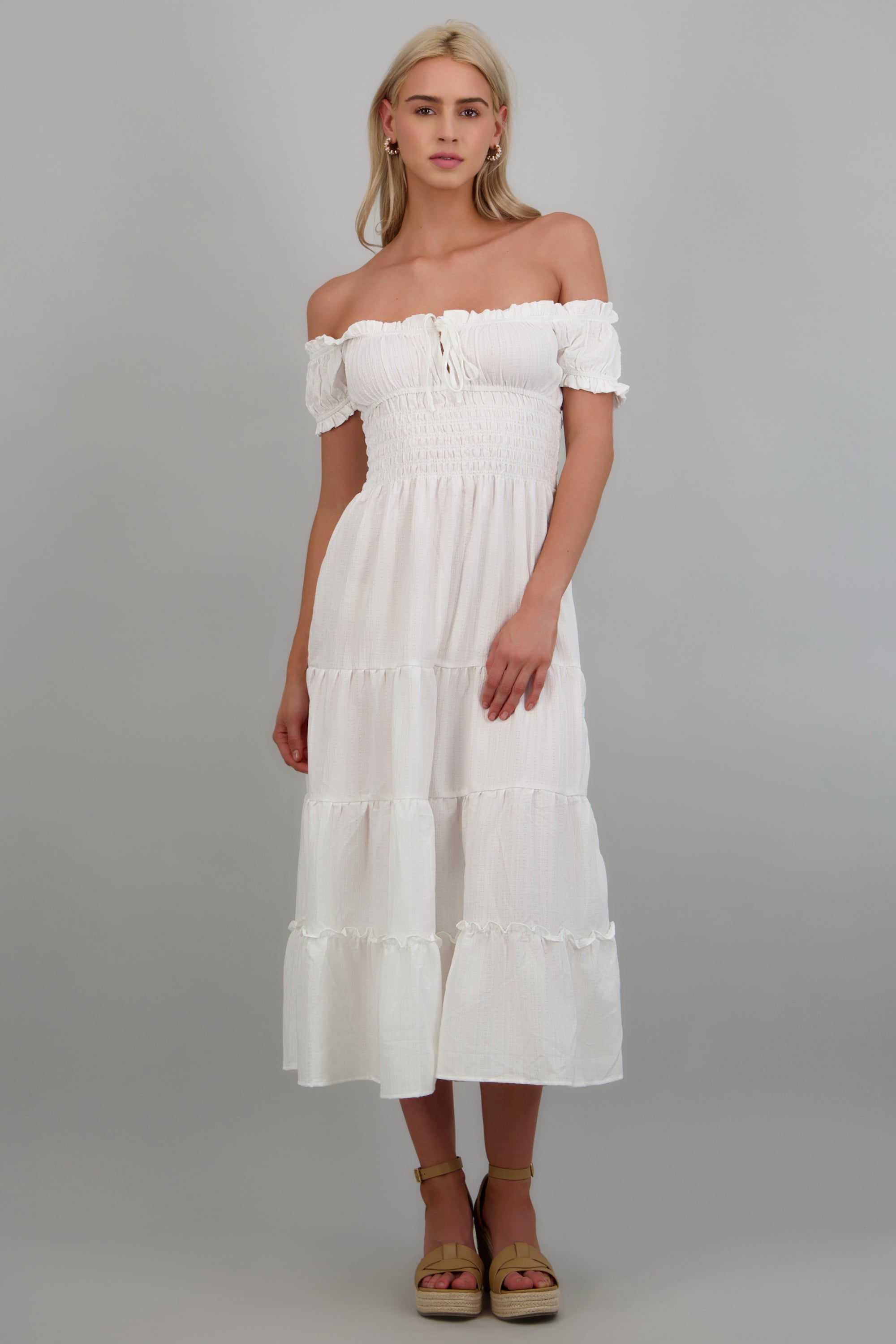Vestido off shoulder det smock 