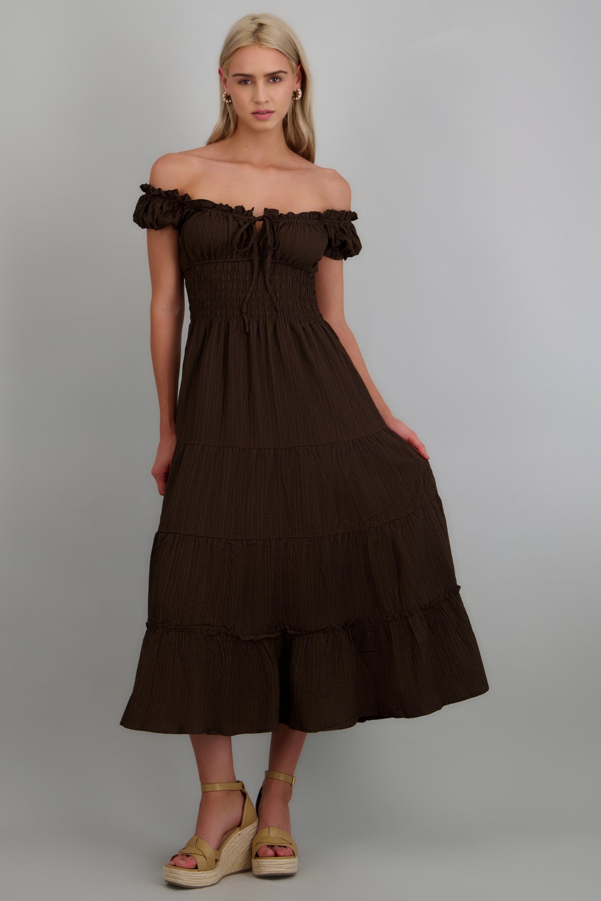 Vestido off shoulder det smock CHOCOLATE