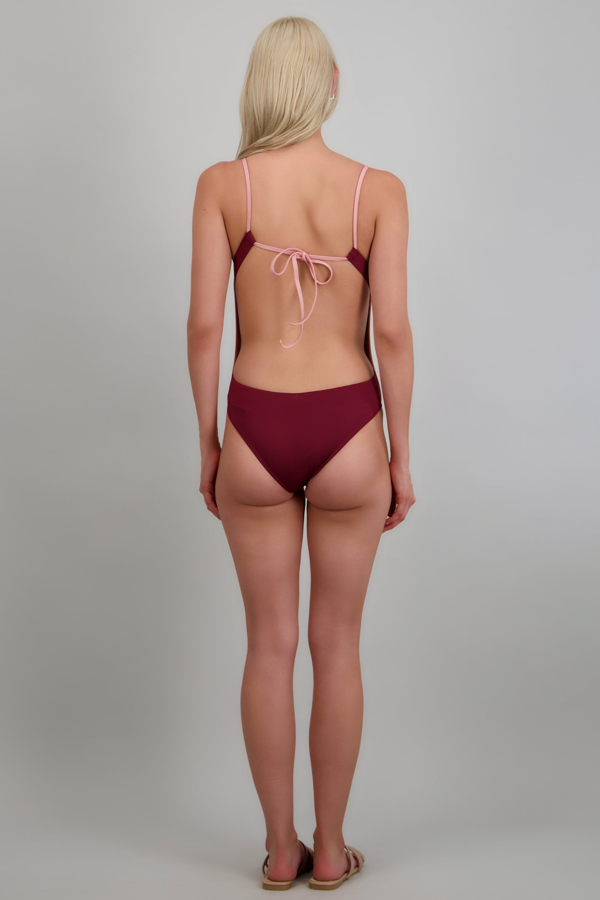 Traje de baño completo espalda descubierta VINO COMBO