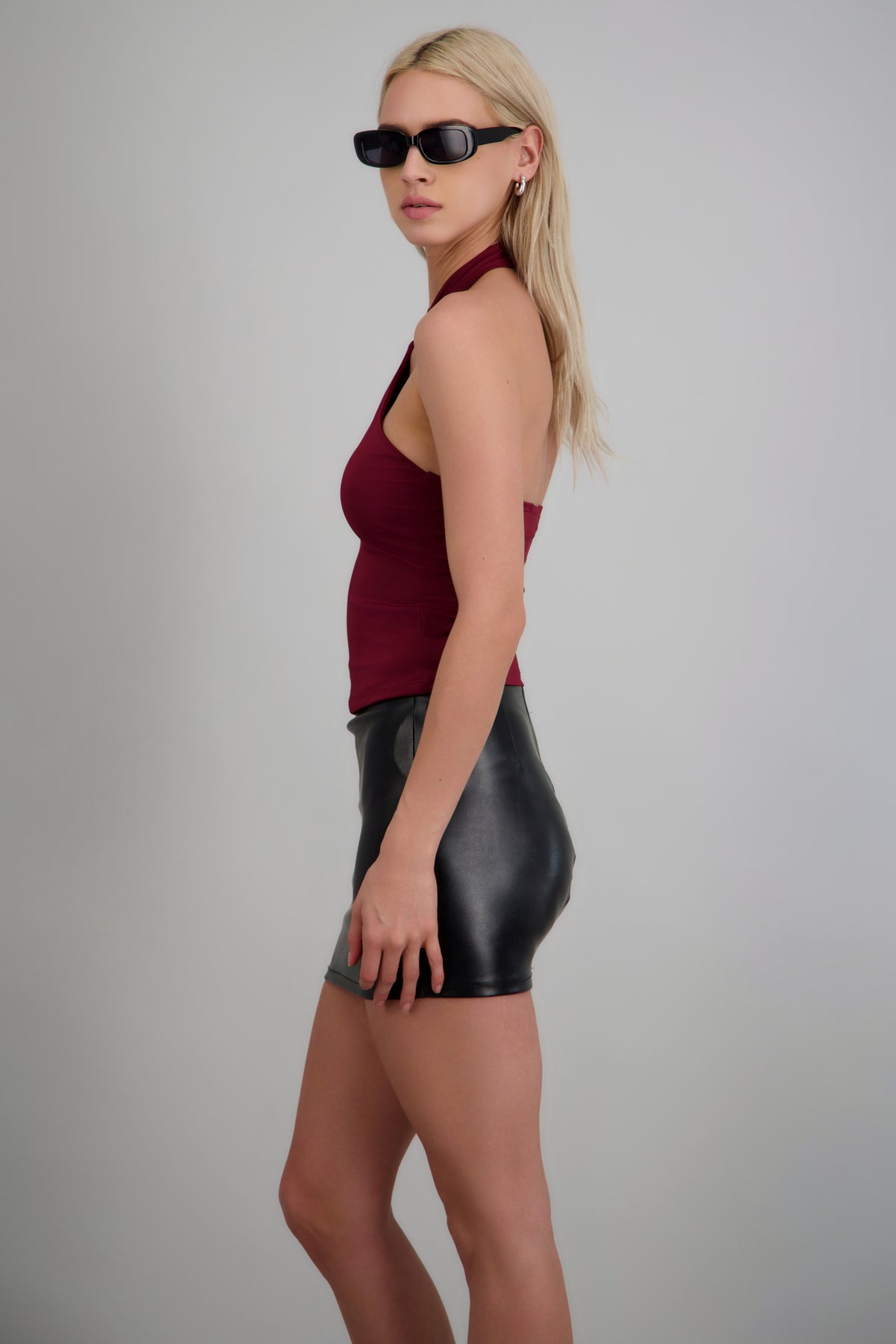 Top halter liso VINO