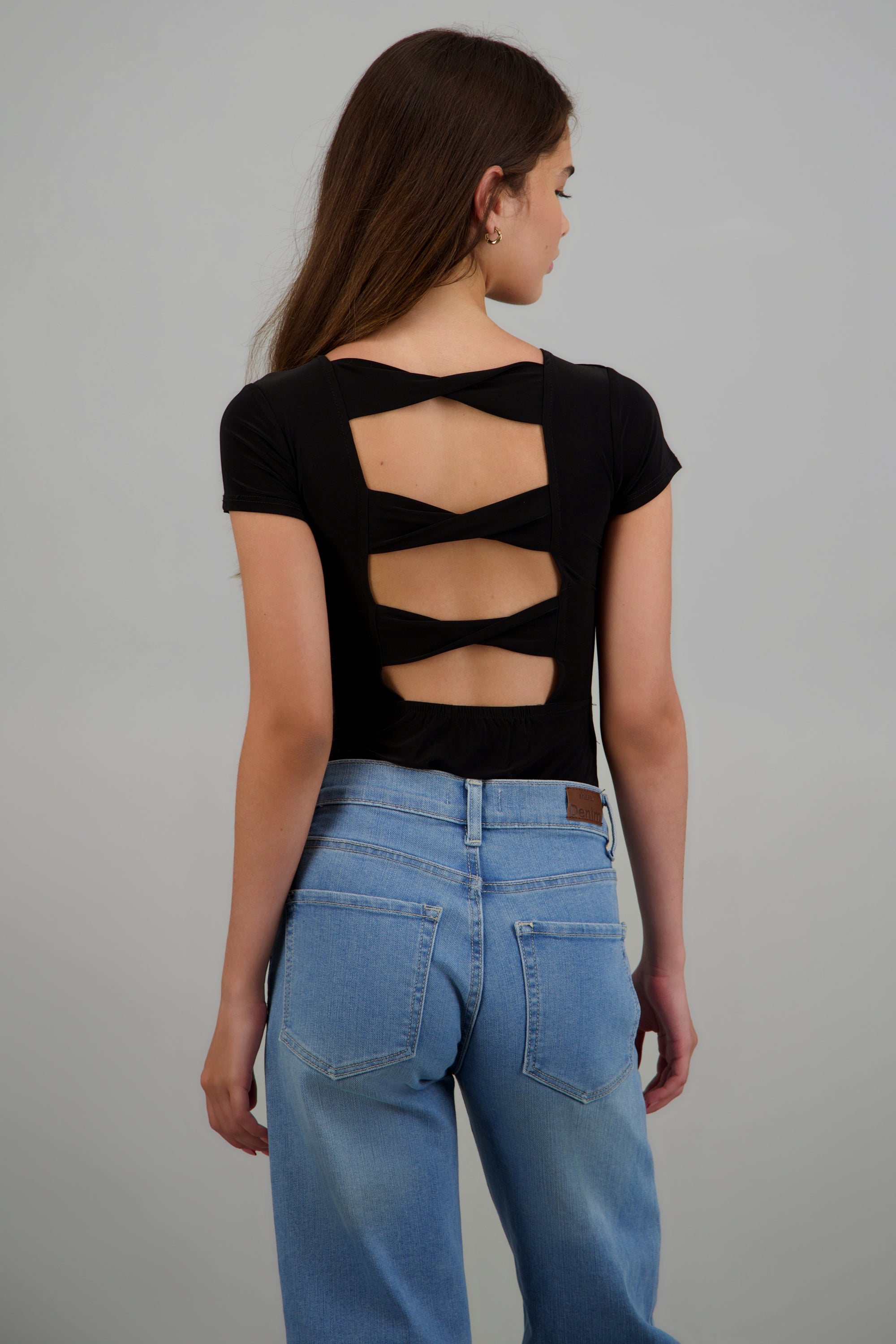 Bodysuit manga corta escote espalda NEGRO