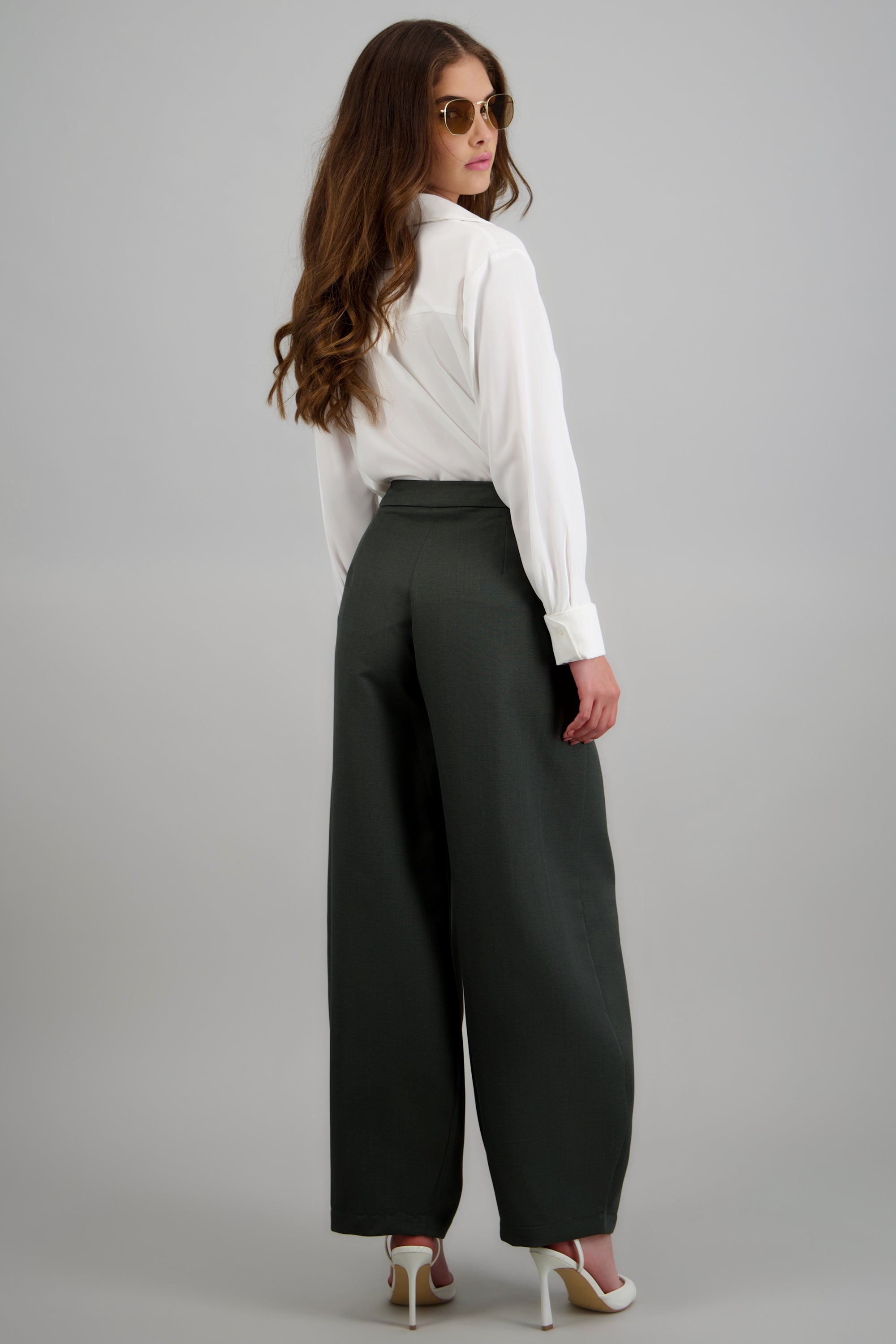DARK GRAY