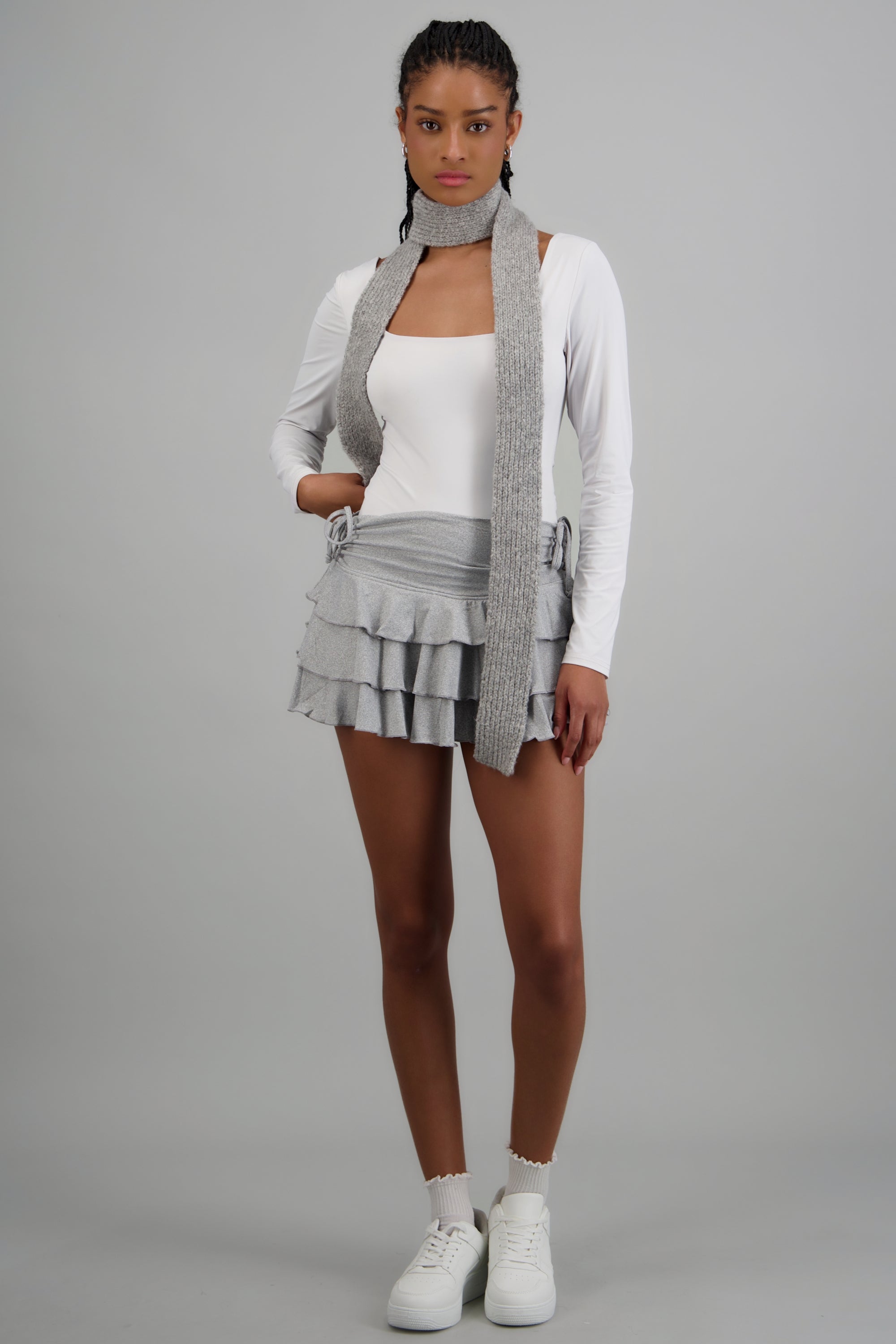 Falda mini capas olanes detalle dobladillo GRIS JASPE