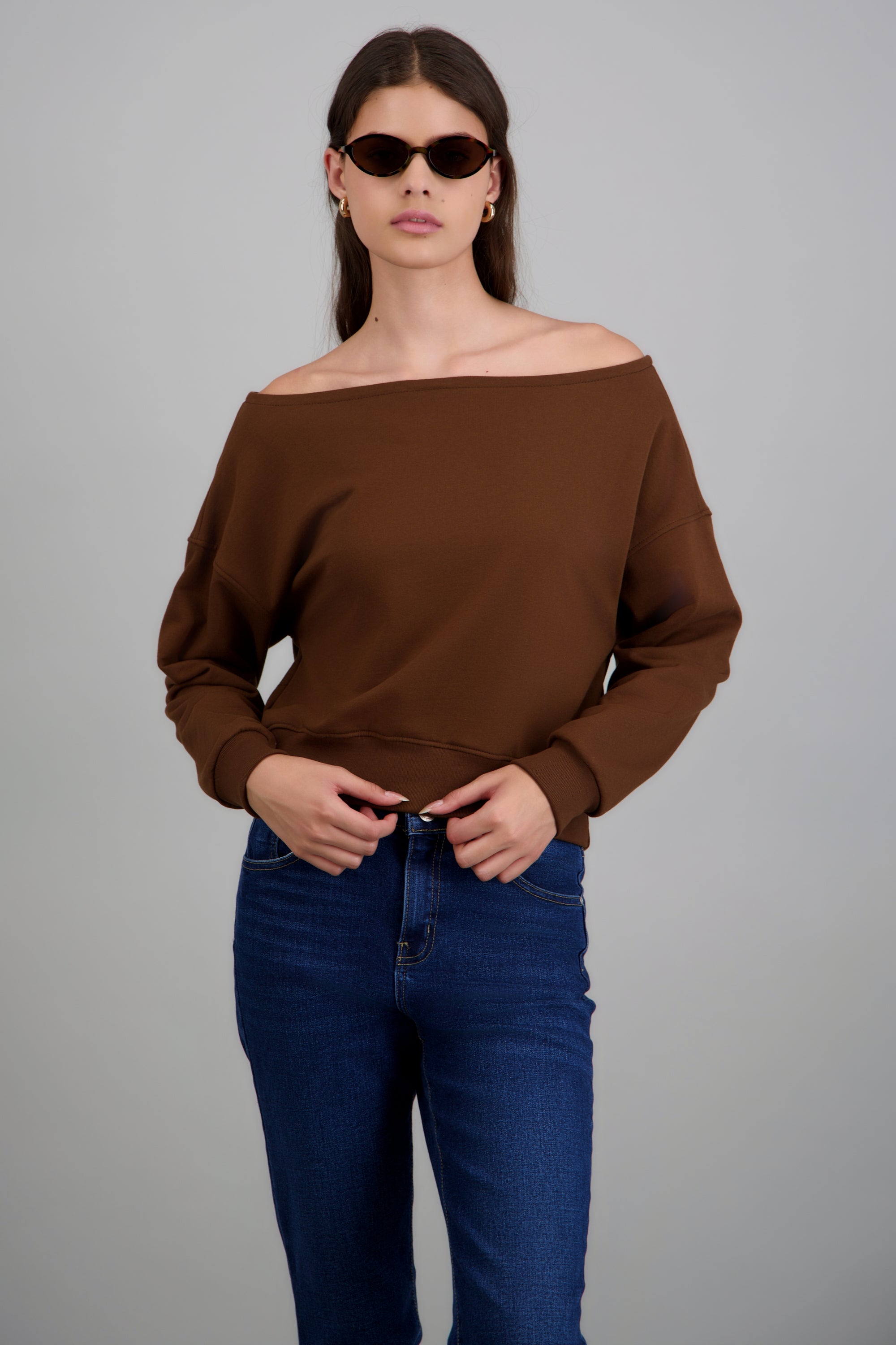 Sudadera off shoulder CHOCOLATE