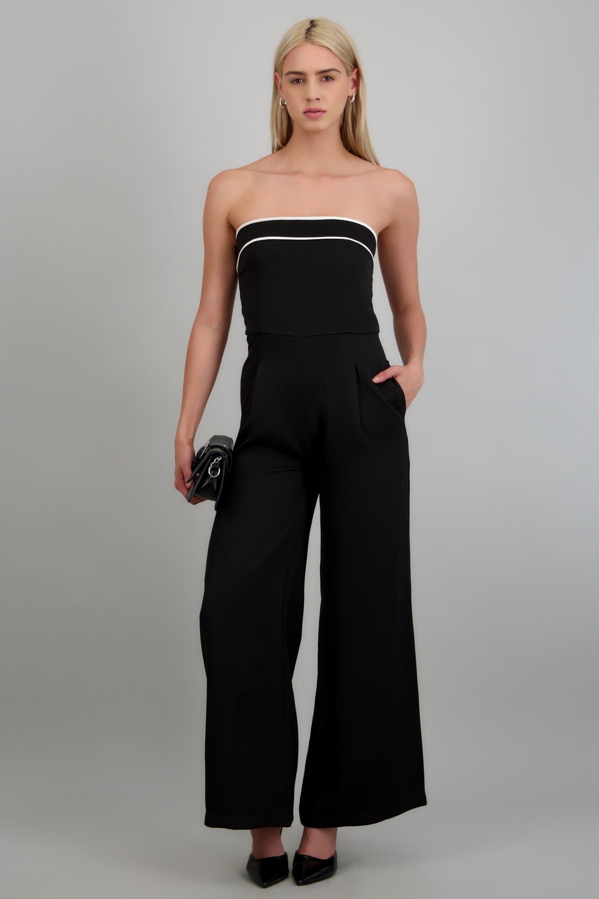 Jumpsuit strapless detalle contraste NEGRO