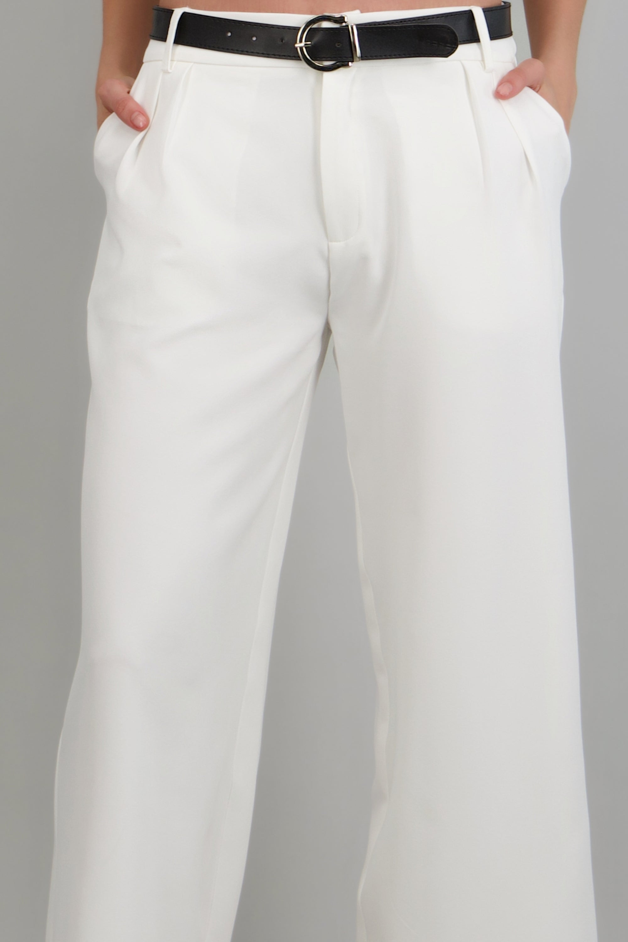 Pantalon sastreado detalle cinturon BLANCO