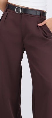 Pantalón sastreado detalle cinturón