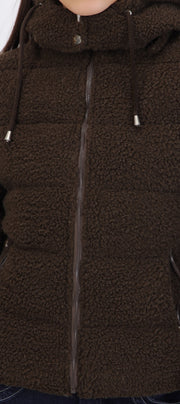 Puffer sherpa con gorro