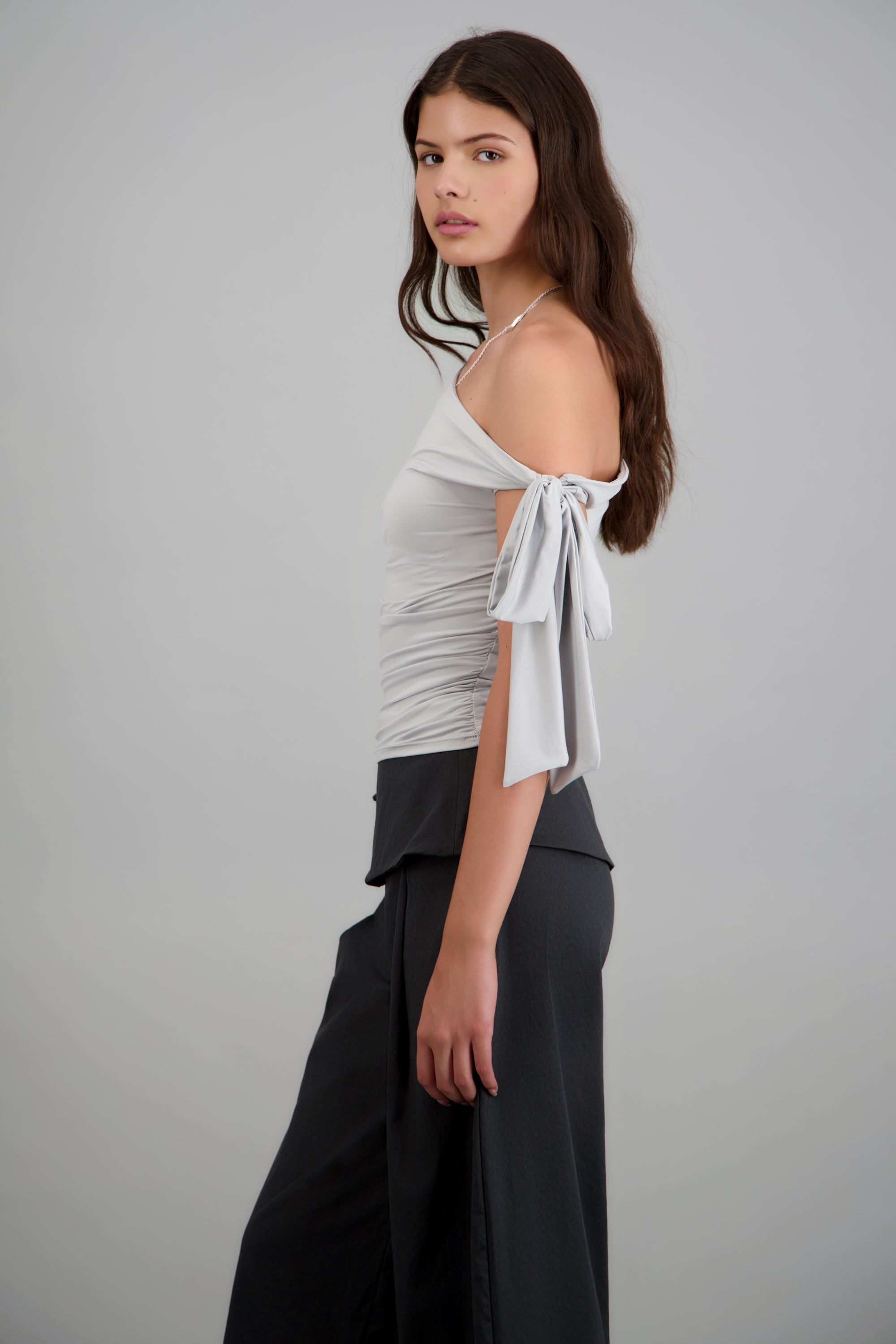 Top one shoulder drapeado GRIS