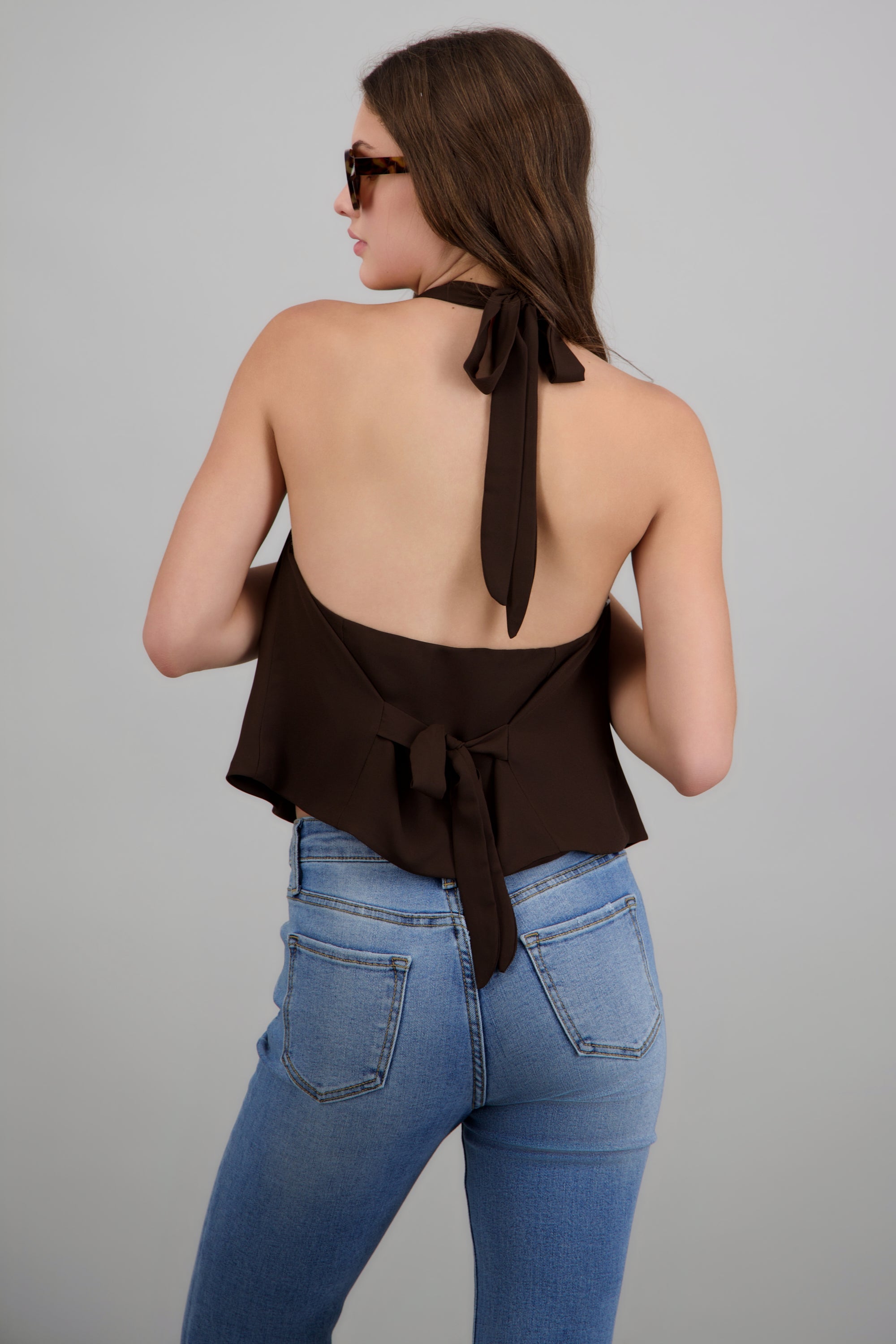 Blusa halter lisa detalle espalda CAFE