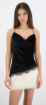 Blusa velvet detalle encaje