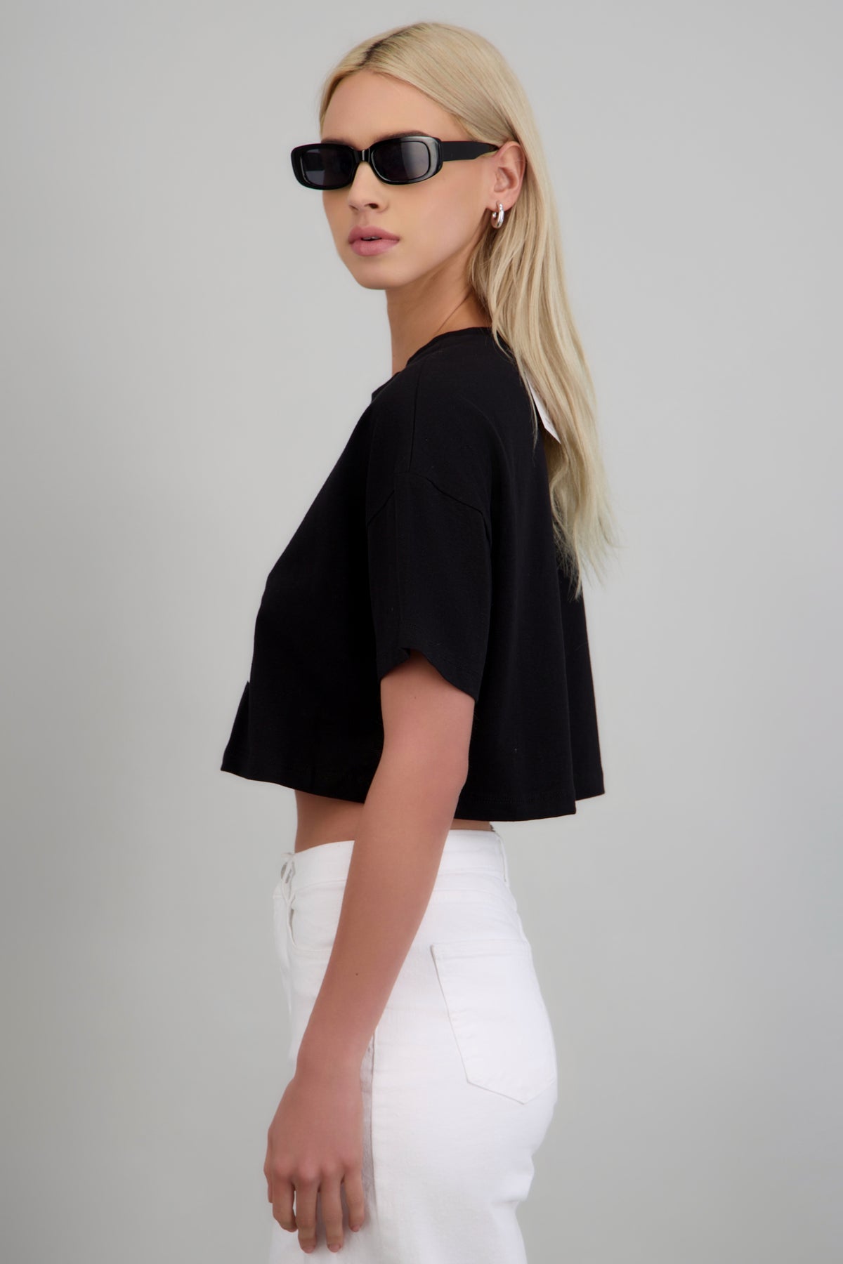Playera boxy numeros encaje NEGRO