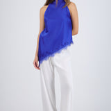 Top halter amarre satinado detalle encaje