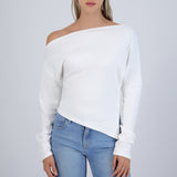Camiseta cuello barca asimétrica
