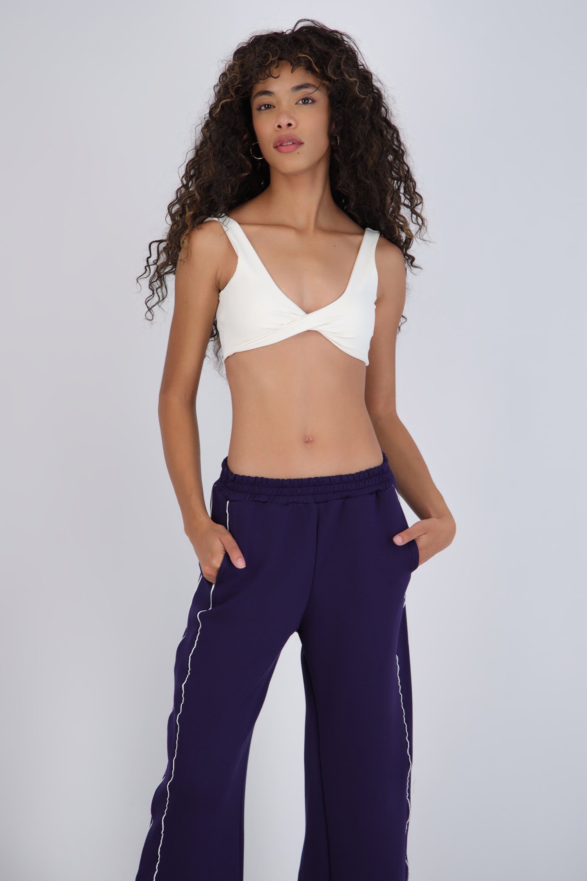 Top deportivo con twist