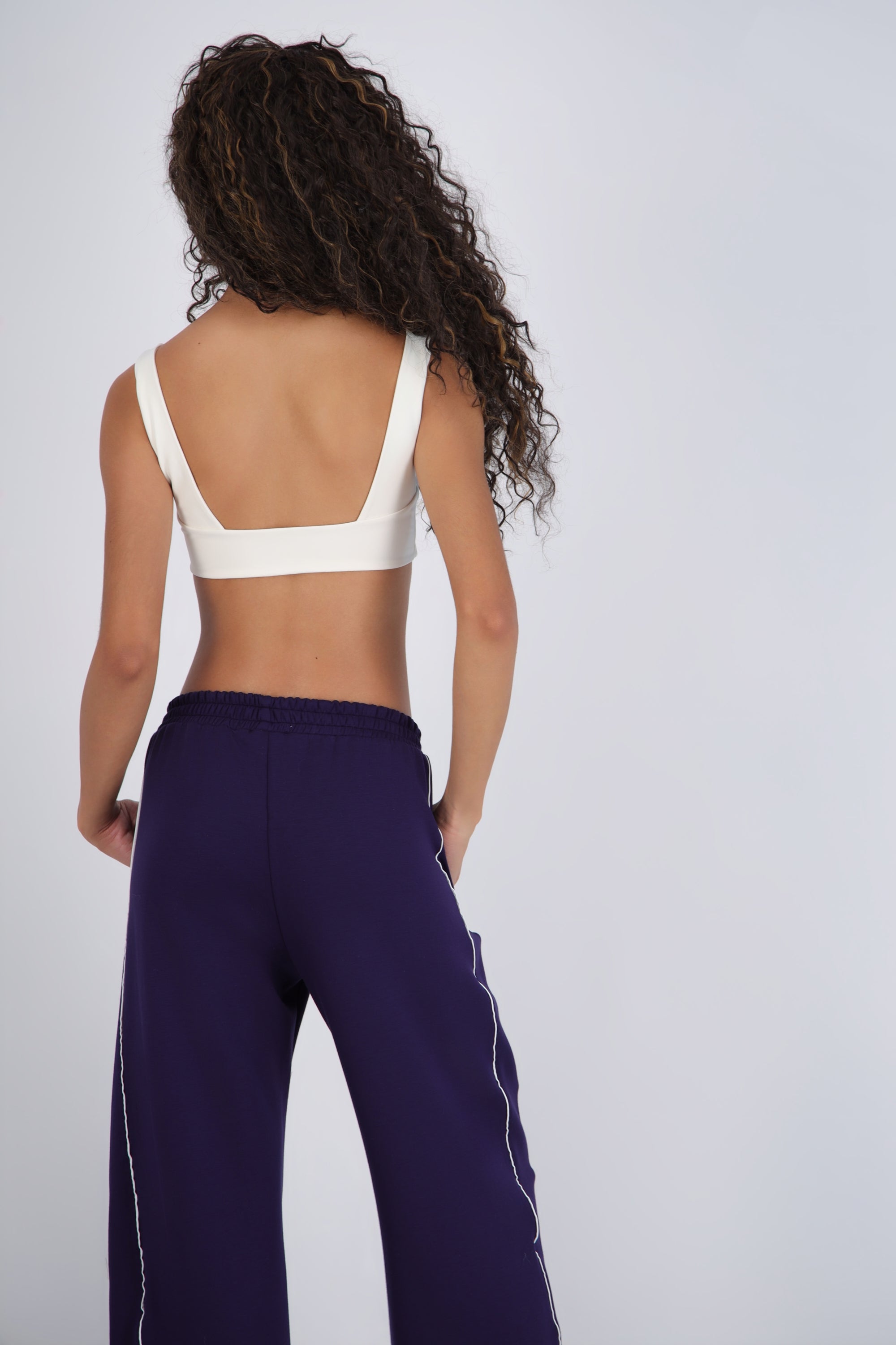 Top deportivo con twist