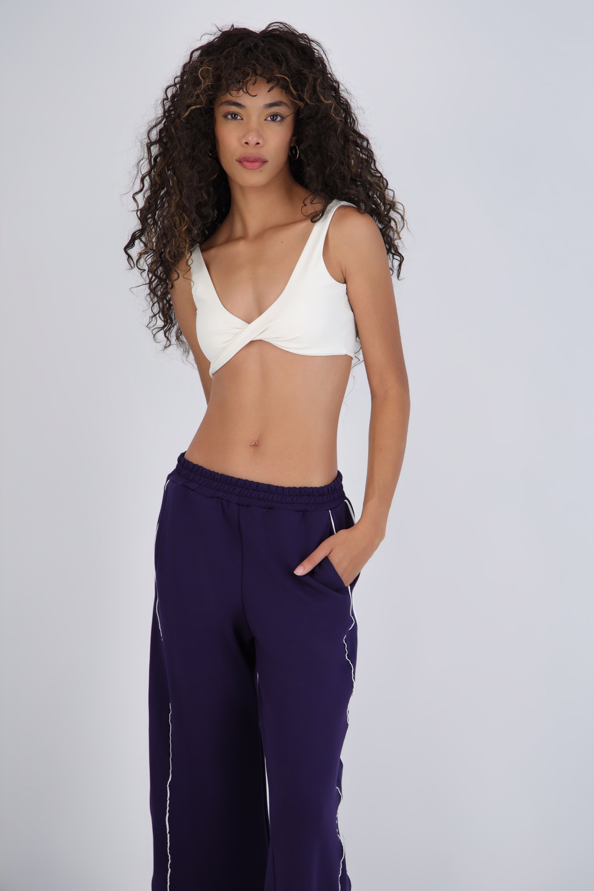 Top deportivo con twist