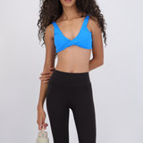 Top deportivo con twist