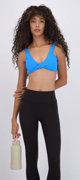Top deportivo con twist