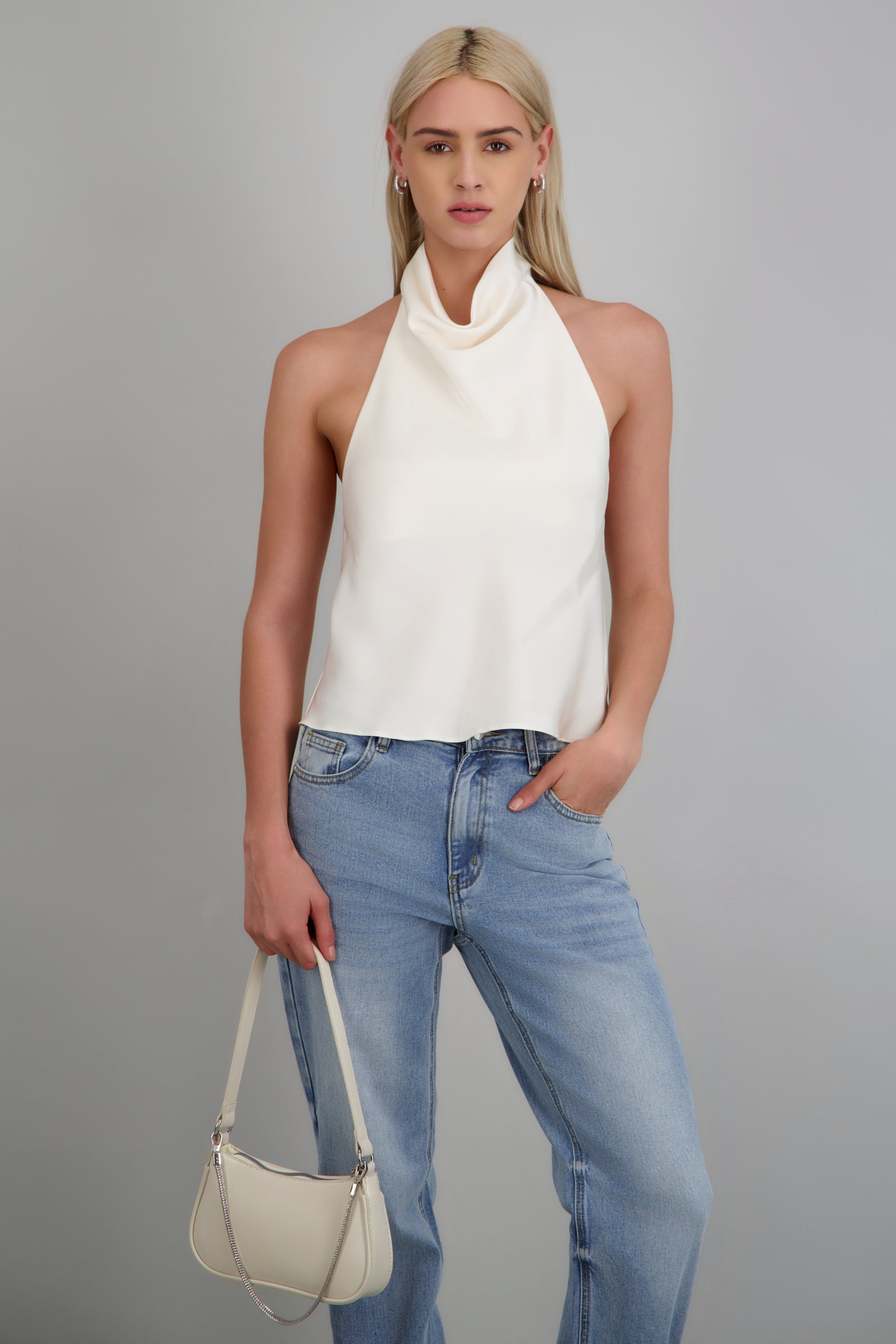 Top halter de cuello cascada satinado CREMA