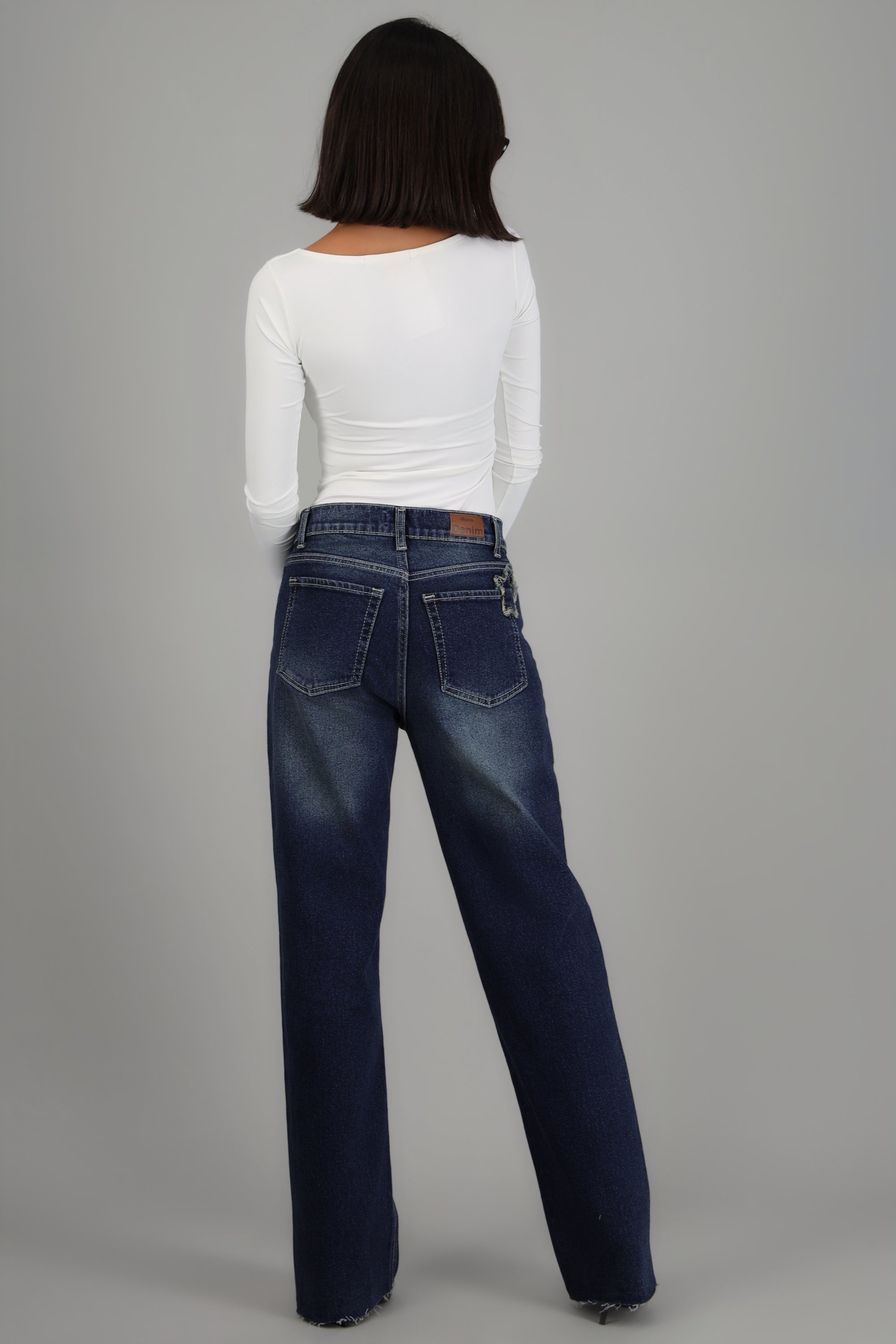 Jeans straight deshilado MEDIUM WASH