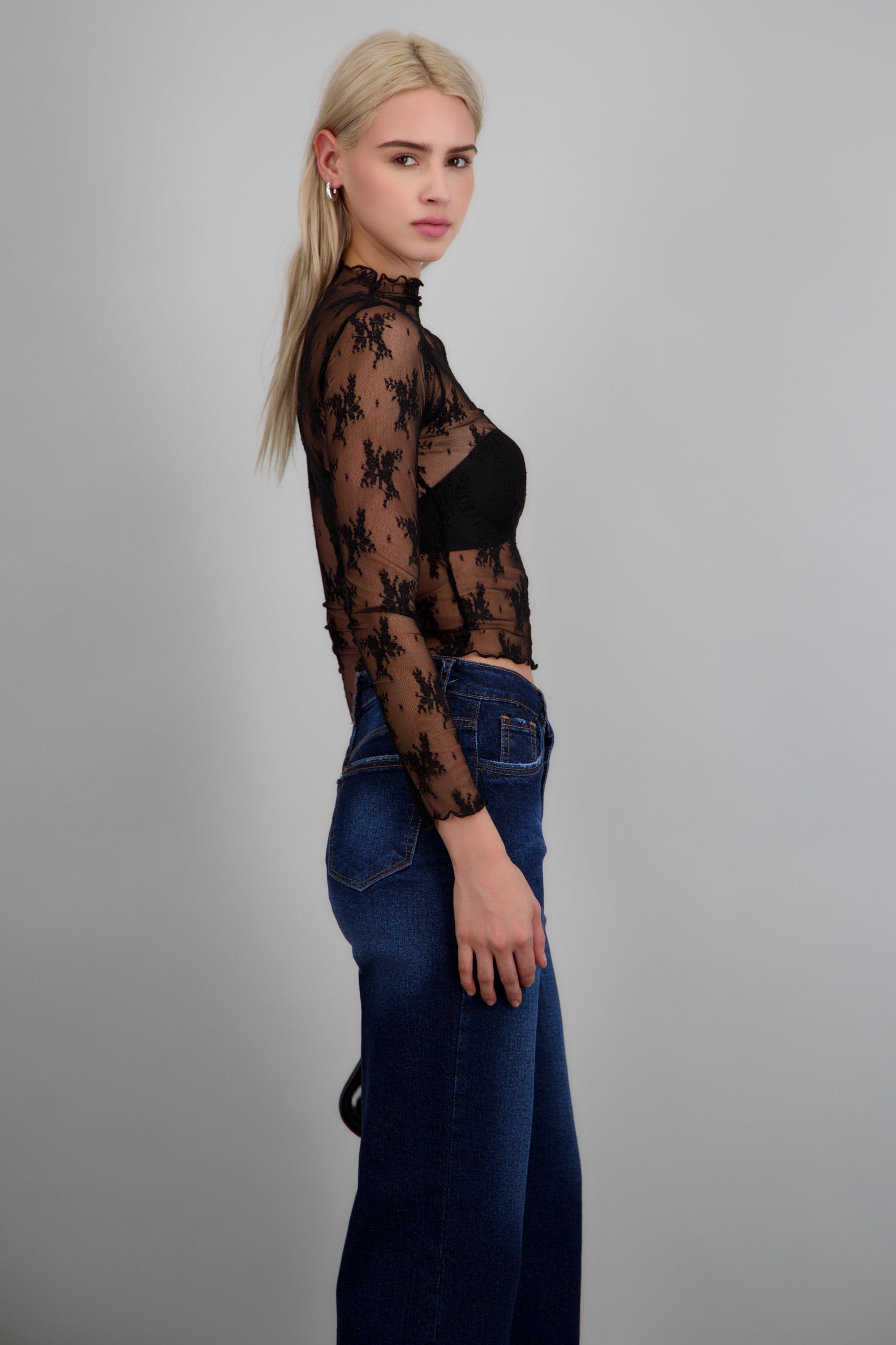Top manga larga mesh encaje NEGRO