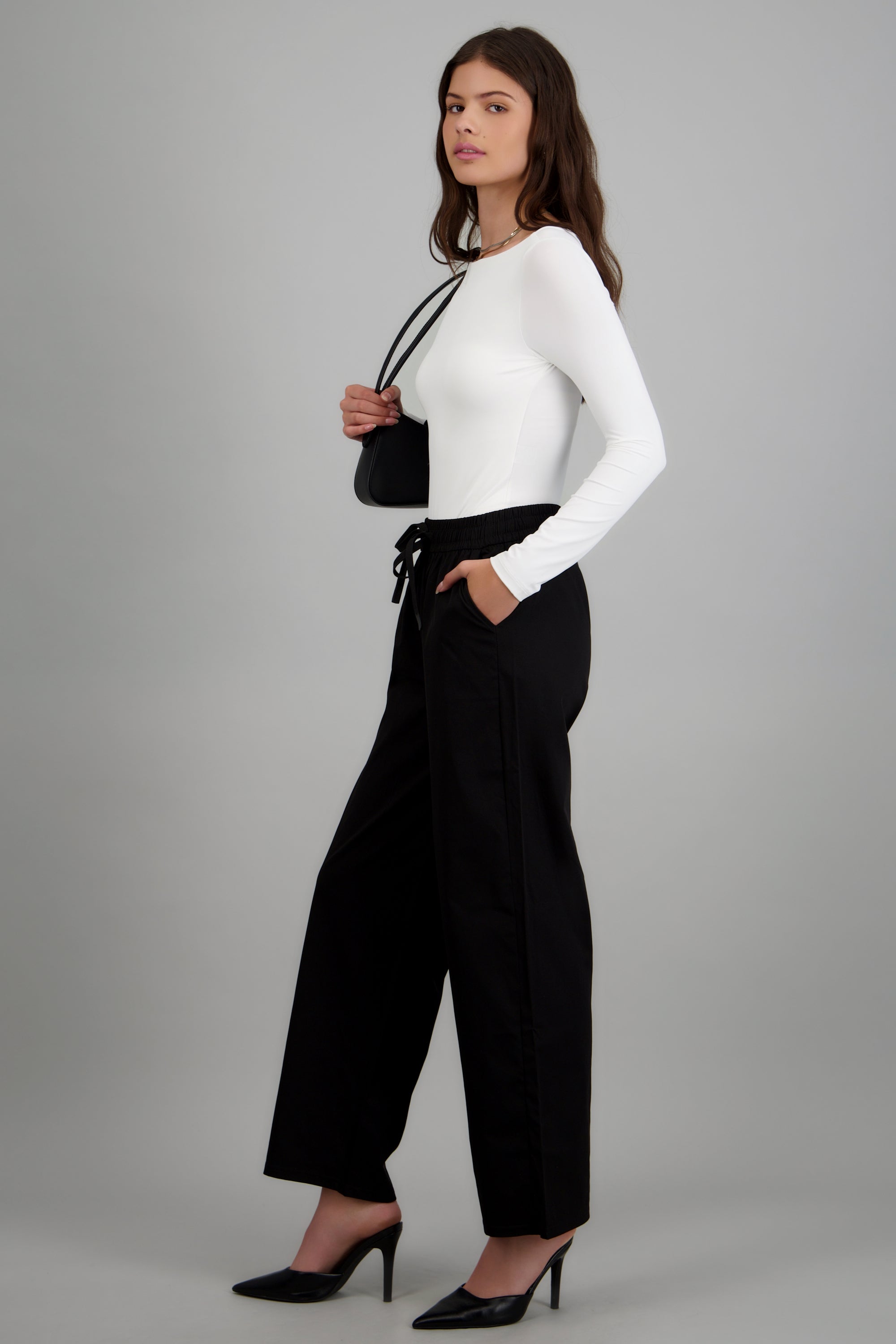 Pantalon straight jareta resorte NEGRO