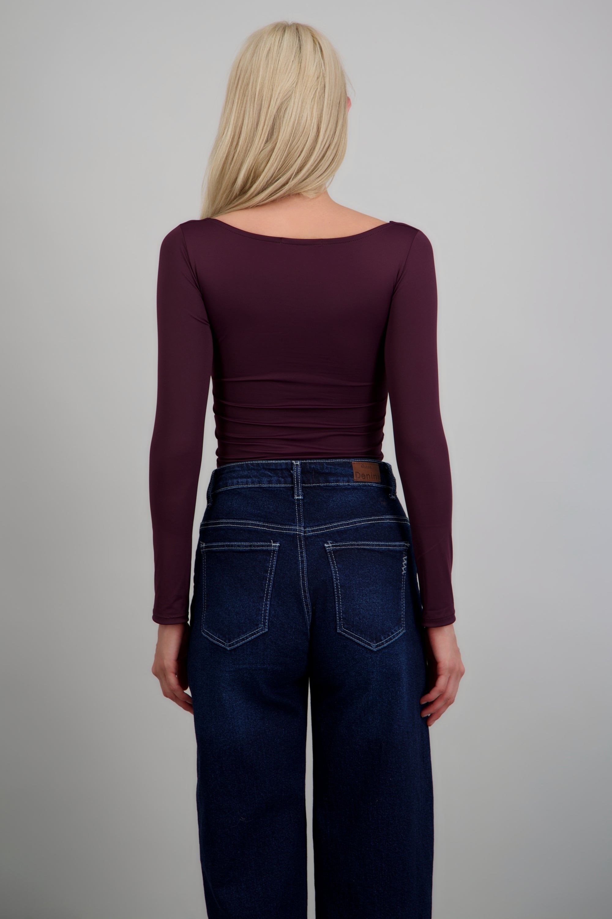 Bodysuit liso con manga larga y escote redondo CIRUELA