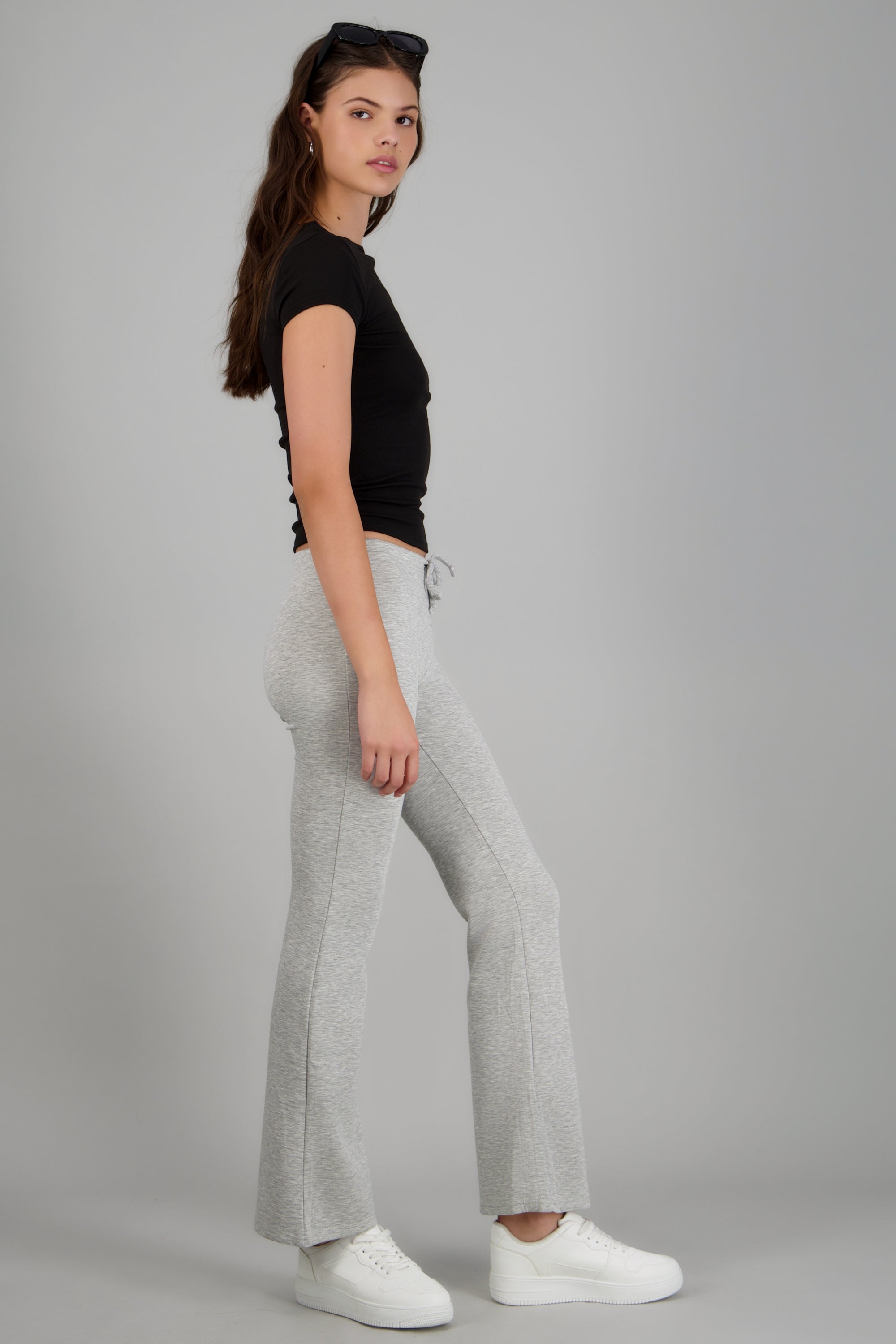 Pantalon flare liso GRIS JASPE