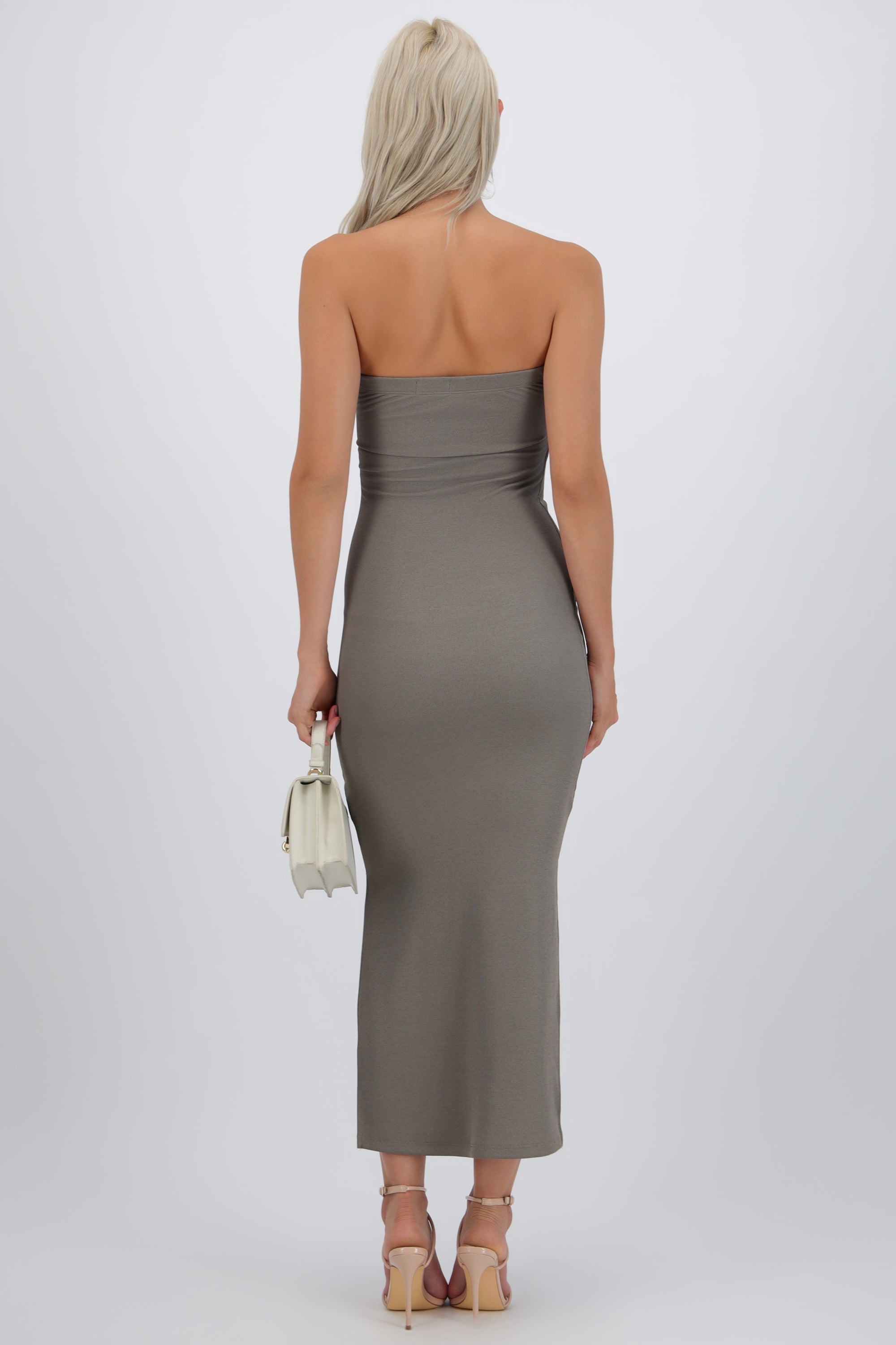 Vestido maxi strapless abertura