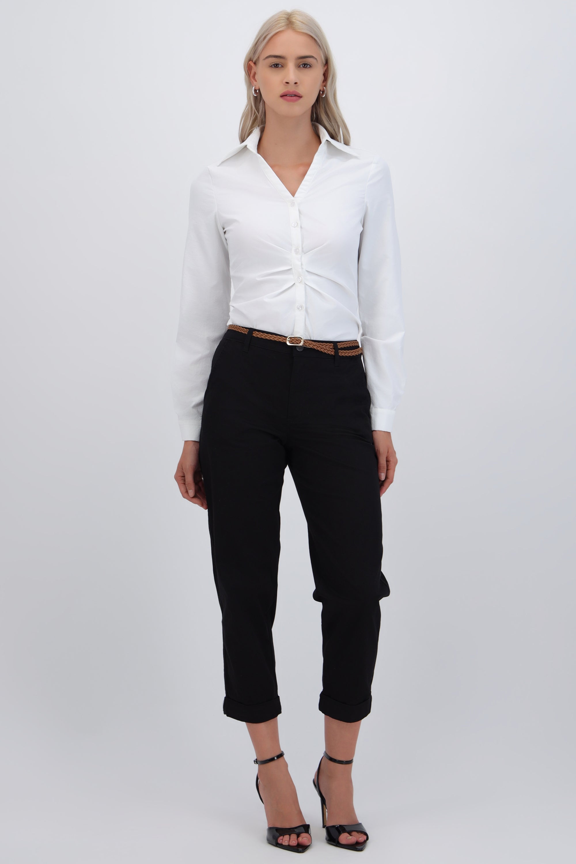 Pantalón chino cinturón trenzado