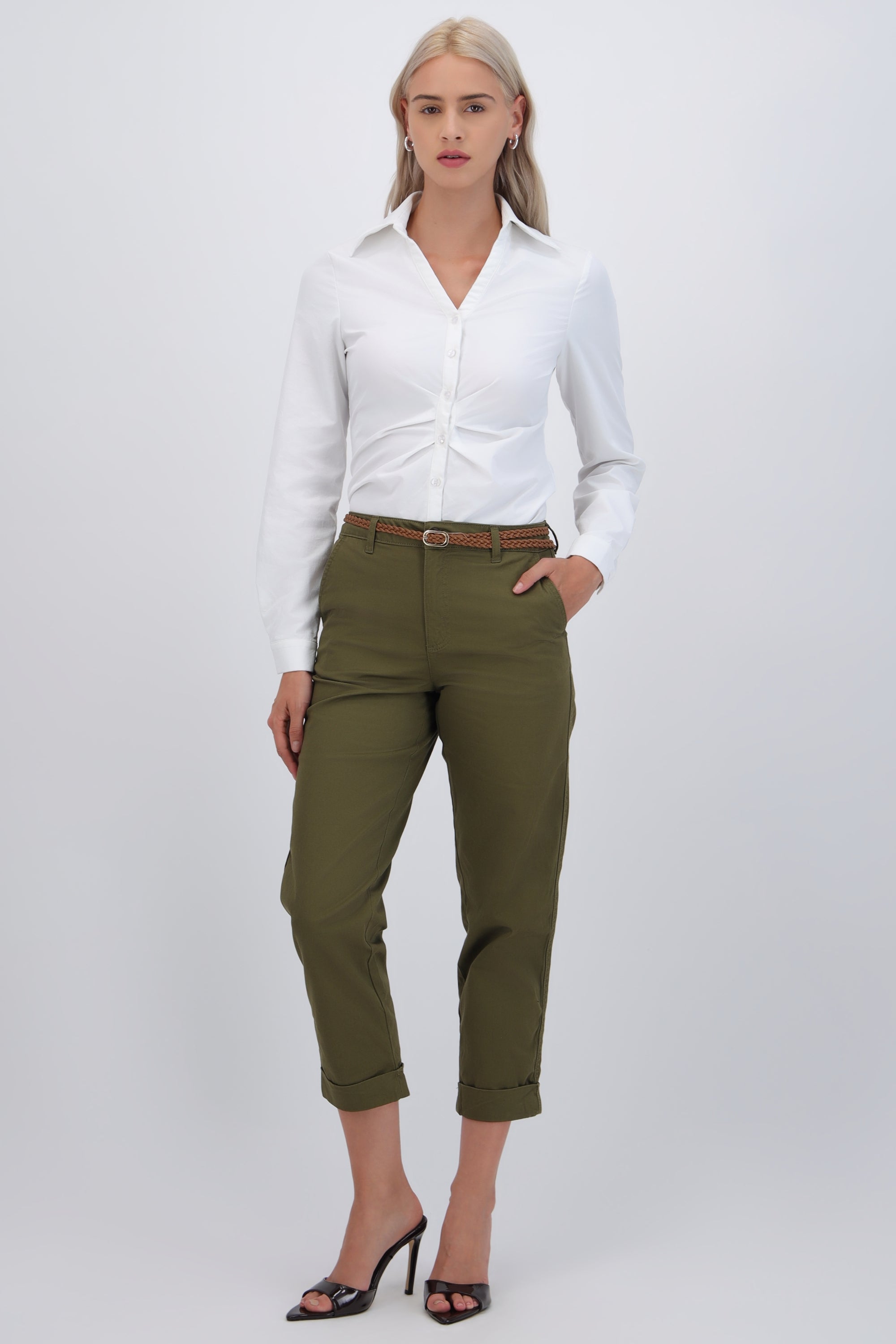 Pantalón chino cinturón trenzado