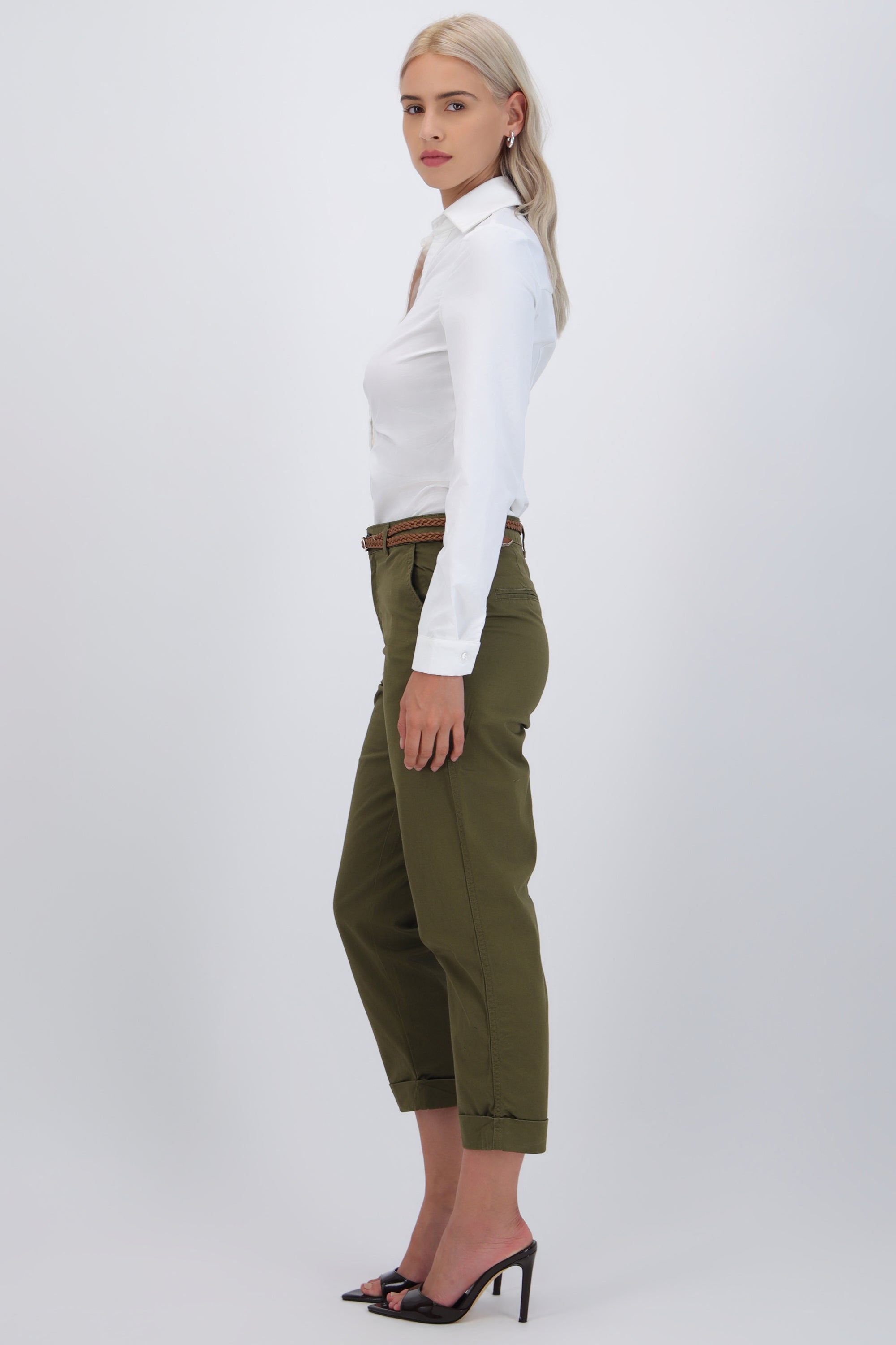 Pantalón chino cinturón trenzado