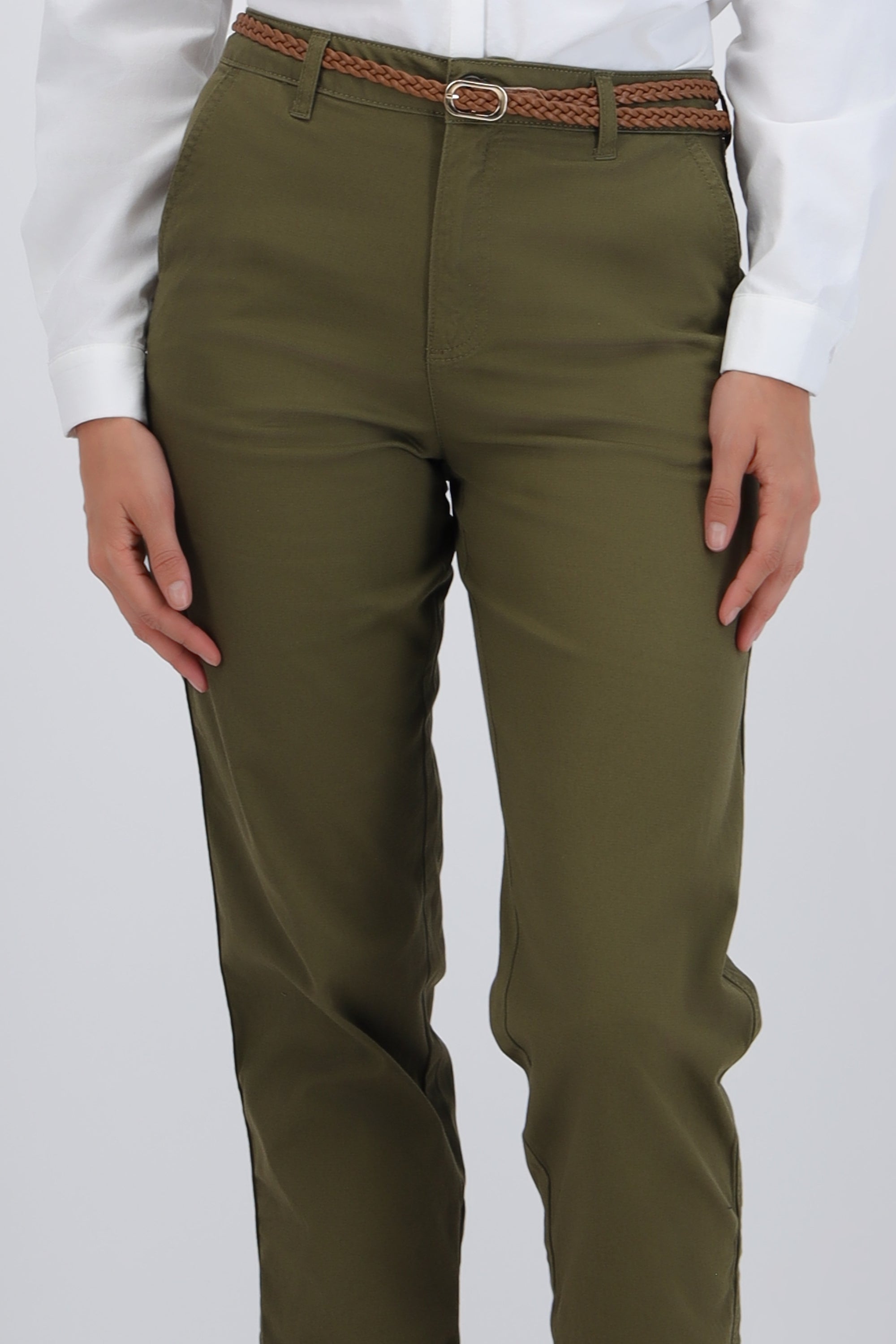 Pantalón chino cinturón trenzado