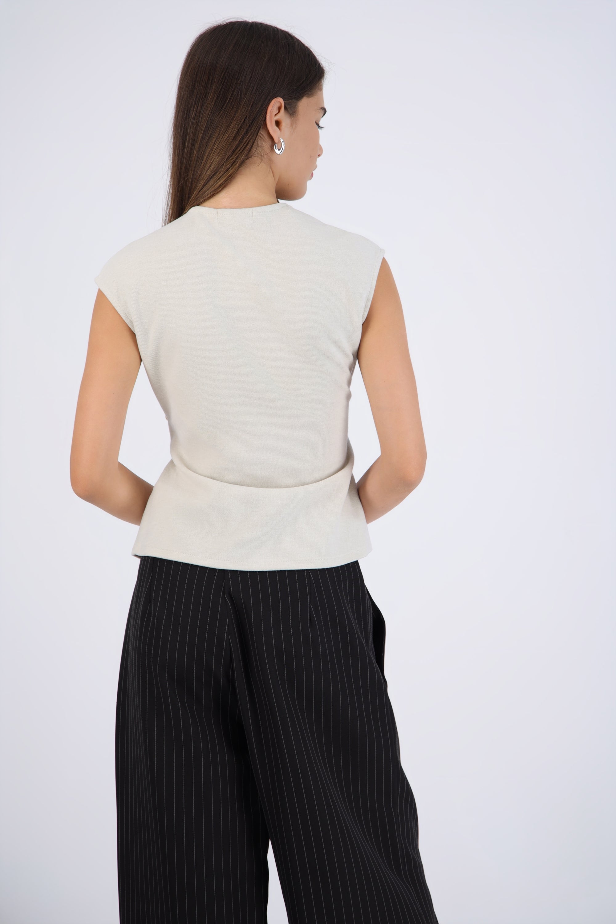 Top tejido suave detalle cintura