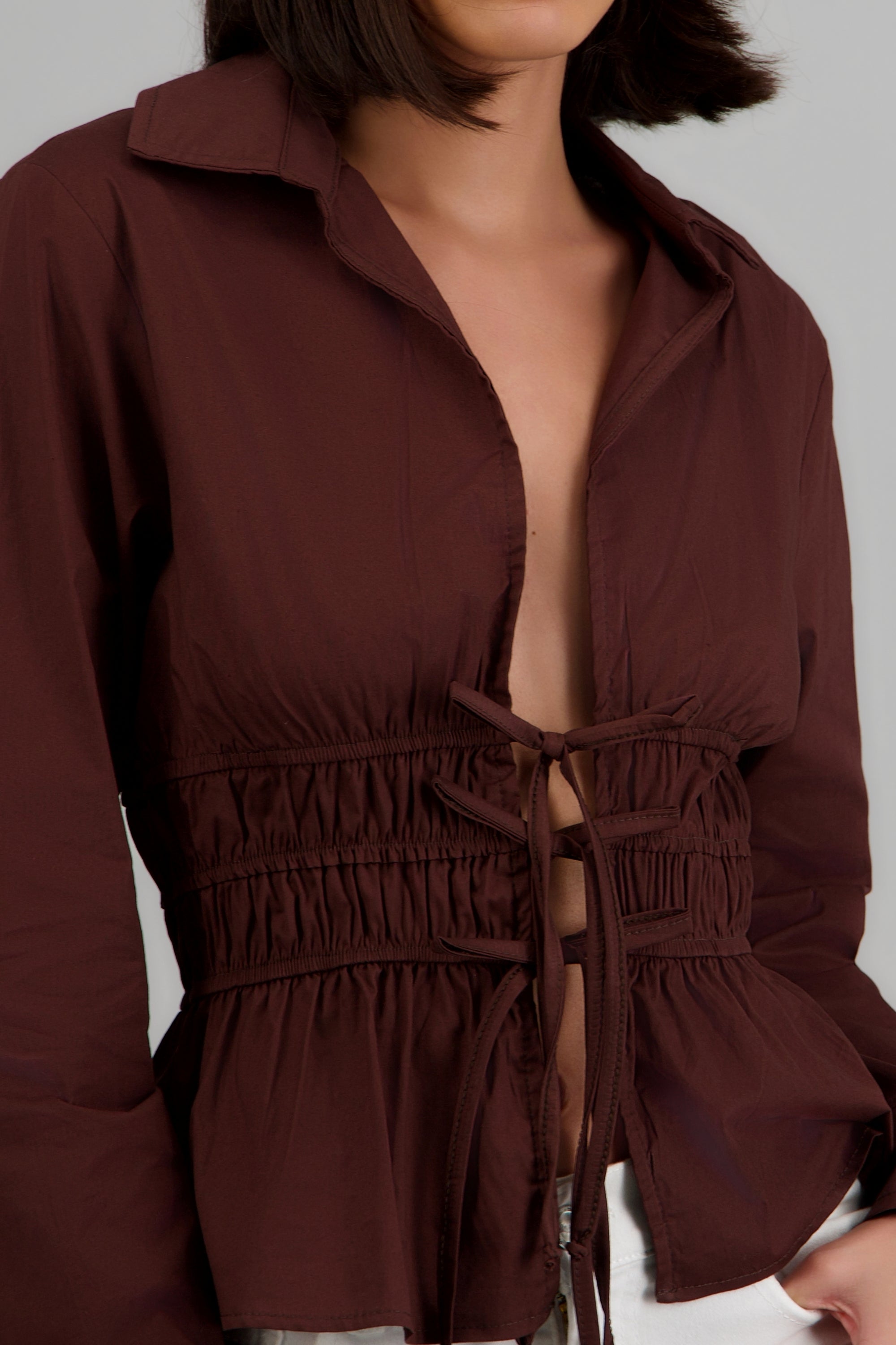 Blusa manga larga detalle moños CHOCOLATE