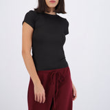 Top manga corta cuello redondo liso